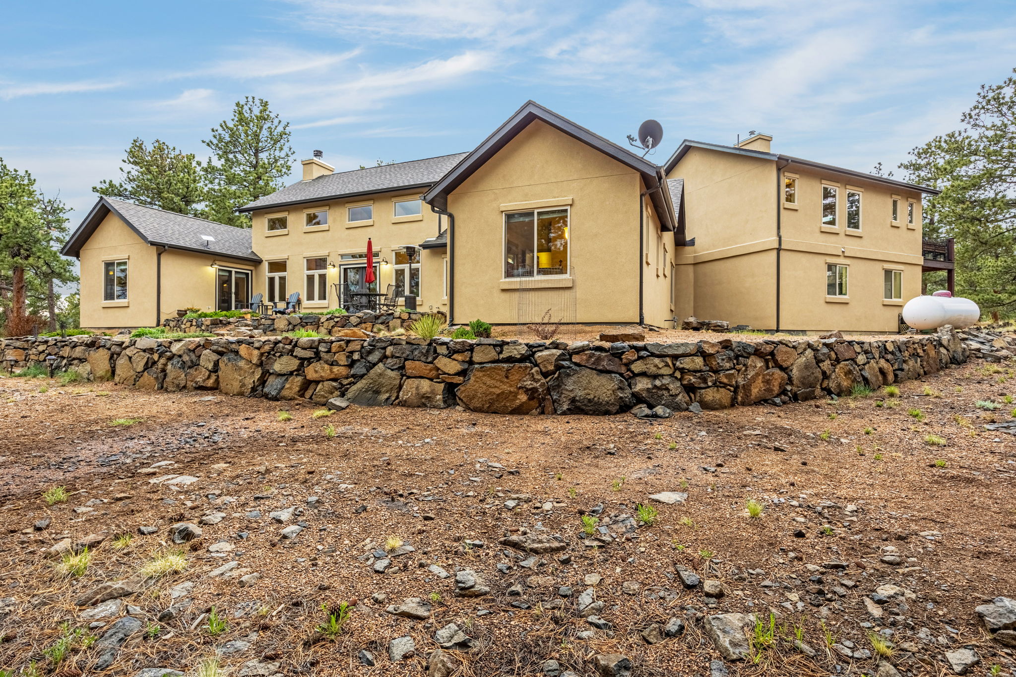 Guffey, Colorado, 80820, United States, 3 Bedrooms Bedrooms, ,2 BathroomsBathrooms,Residential,For Sale,1847309