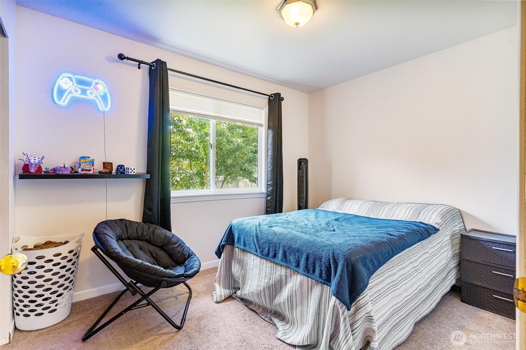 Sedro Woolley, Washington, 98284, United States, 3 Bedrooms Bedrooms, ,1 BathroomBathrooms,Residential,For Sale,1898122