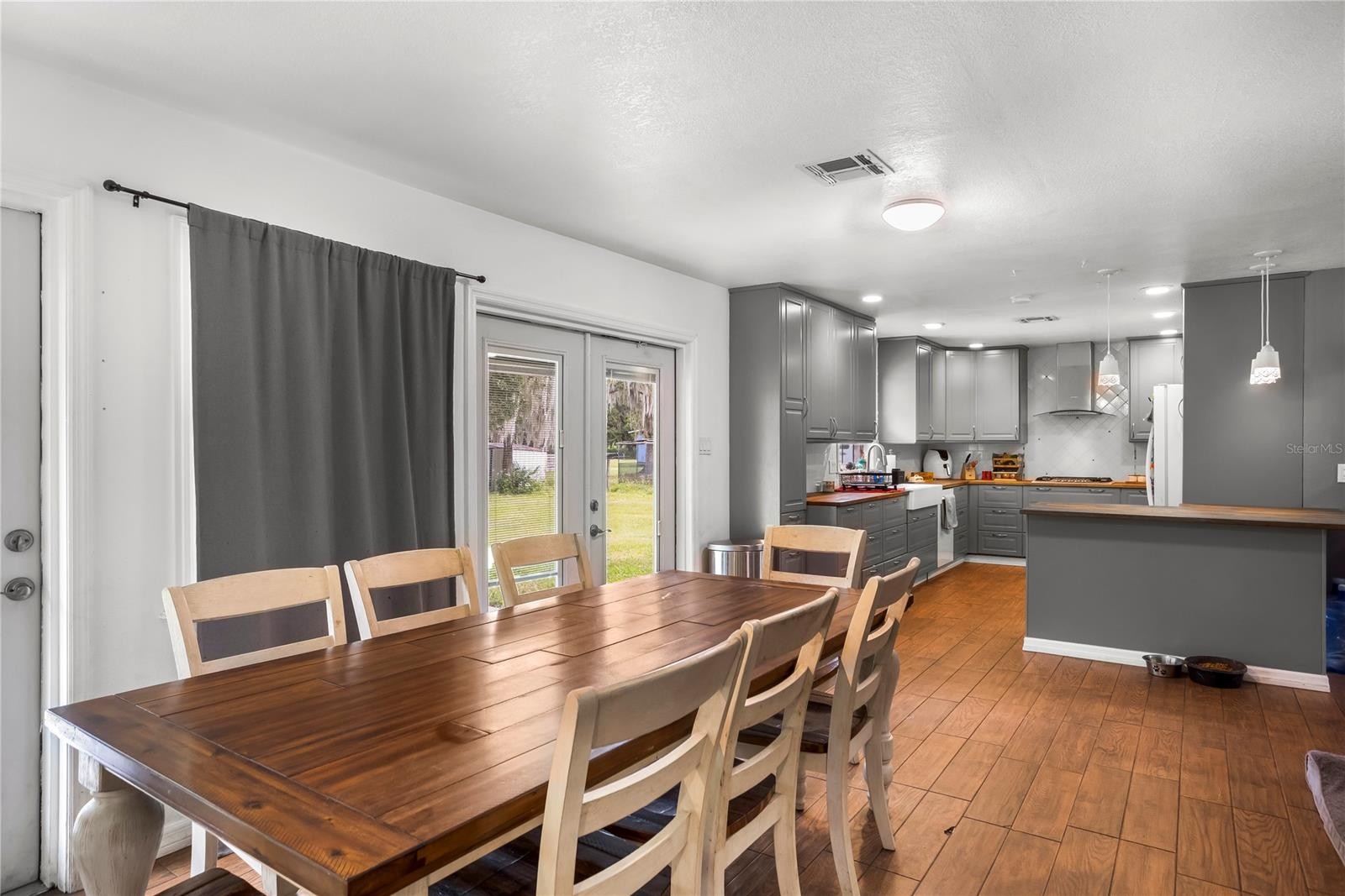 MIMS, Florida, 32754, United States, 3 Bedrooms Bedrooms, ,2 BathroomsBathrooms,Residential,For Sale,1878459