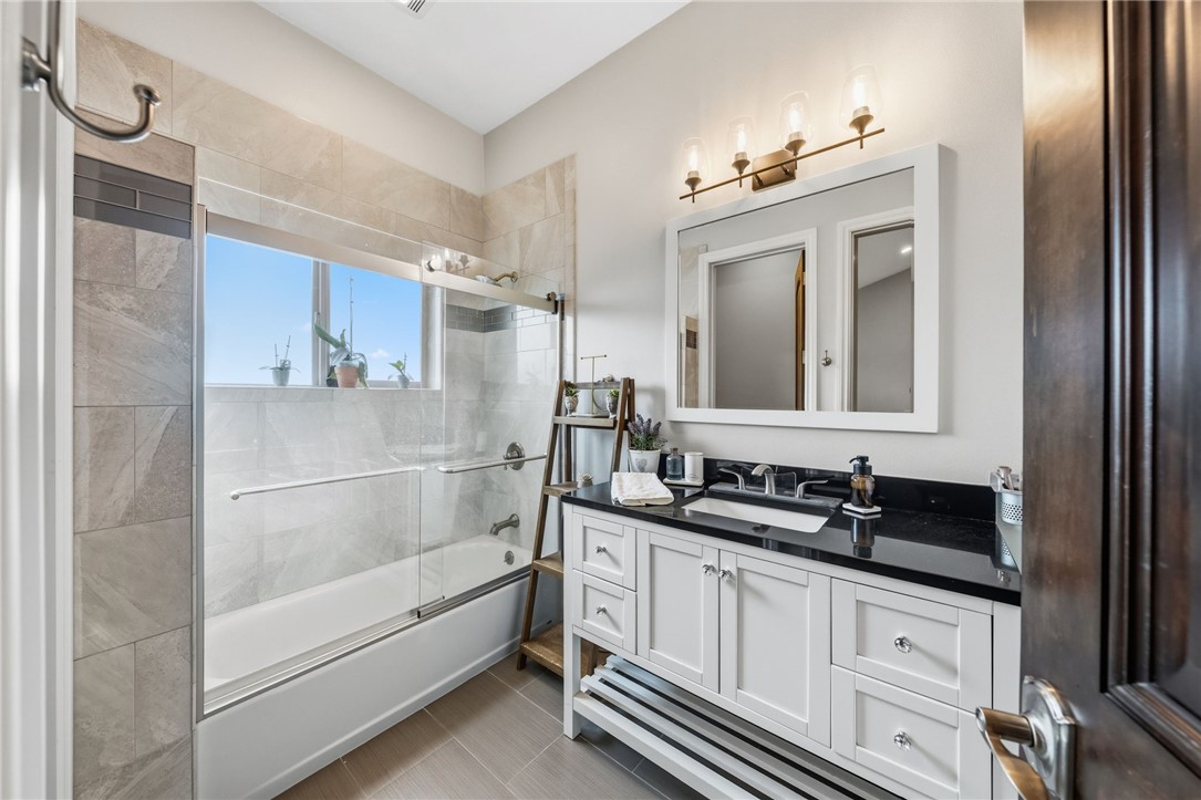 Temecula, California, 92592, United States, 5 Bedrooms Bedrooms, ,4 BathroomsBathrooms,Residential,For Sale,2021827