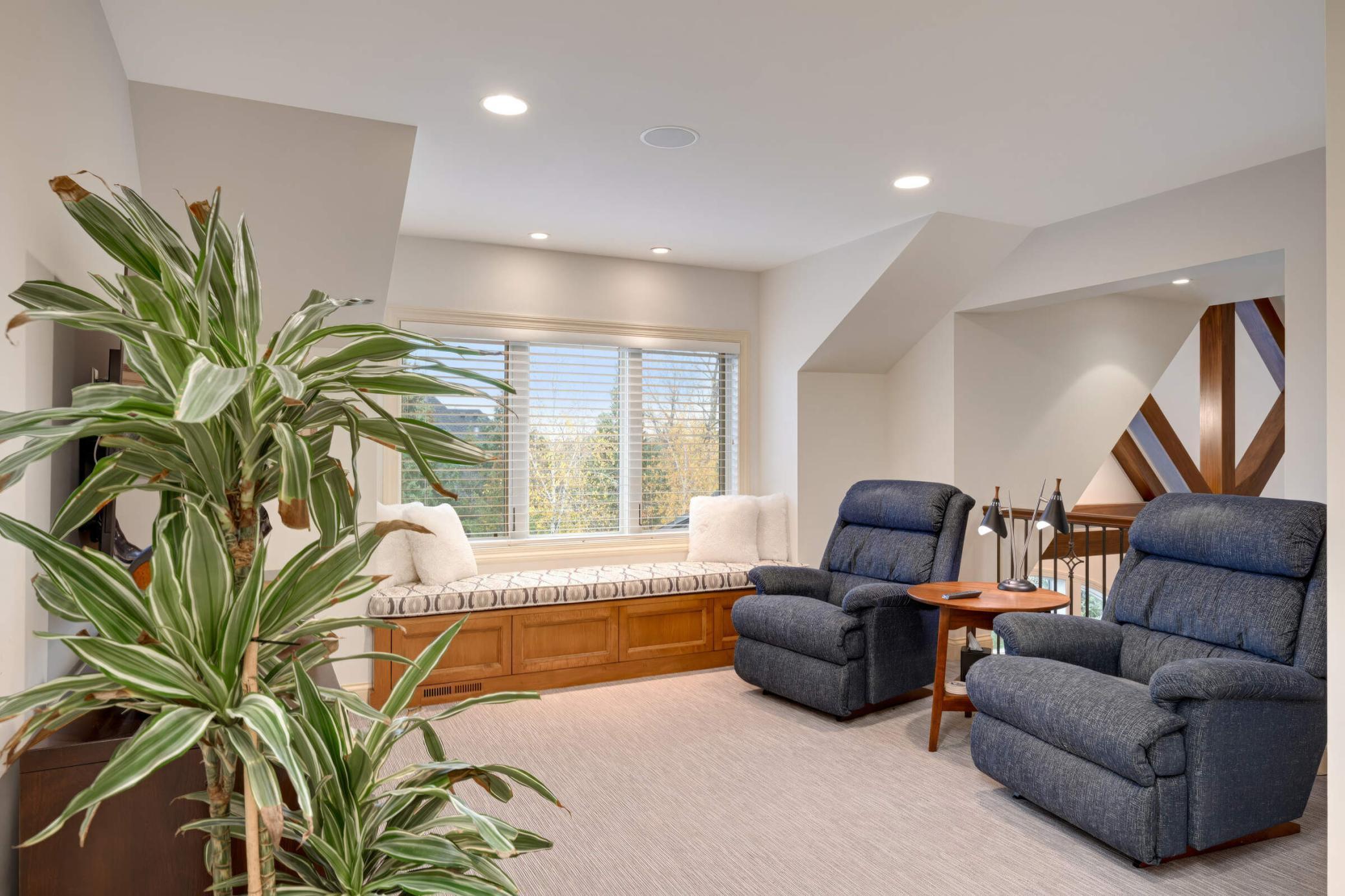 Minnetonka, Minnesota, 55391, United States, 4 Bedrooms Bedrooms, ,4 BathroomsBathrooms,Residential,For Sale,1762220