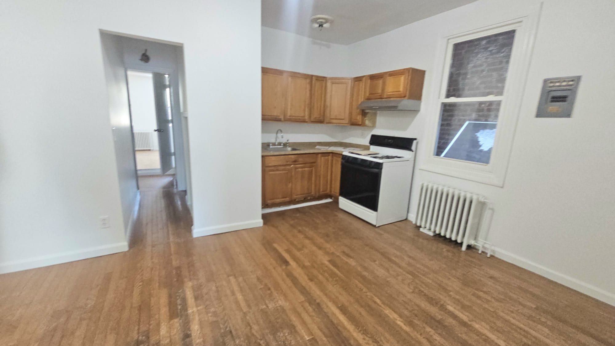 West New York, New Jersey, 07093, United States, 6 Bedrooms Bedrooms, ,4 BathroomsBathrooms,Residential,For Sale,2005144