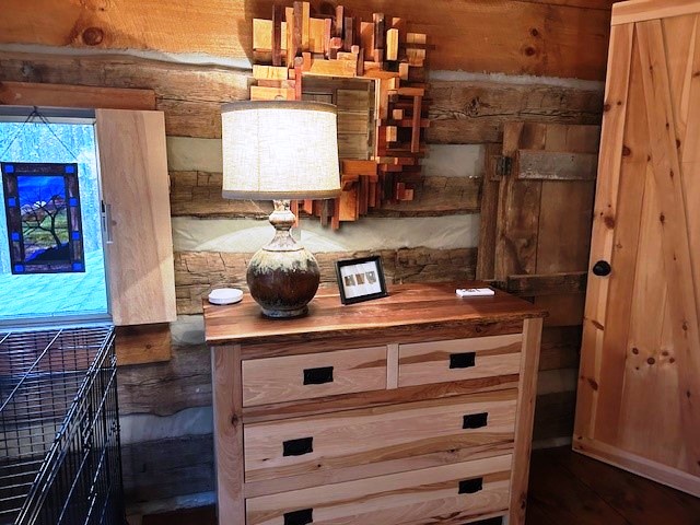 West Jefferson, North Carolina, 28694, United States, 2 Bedrooms Bedrooms, ,2 BathroomsBathrooms,Residential,For Sale,1986104