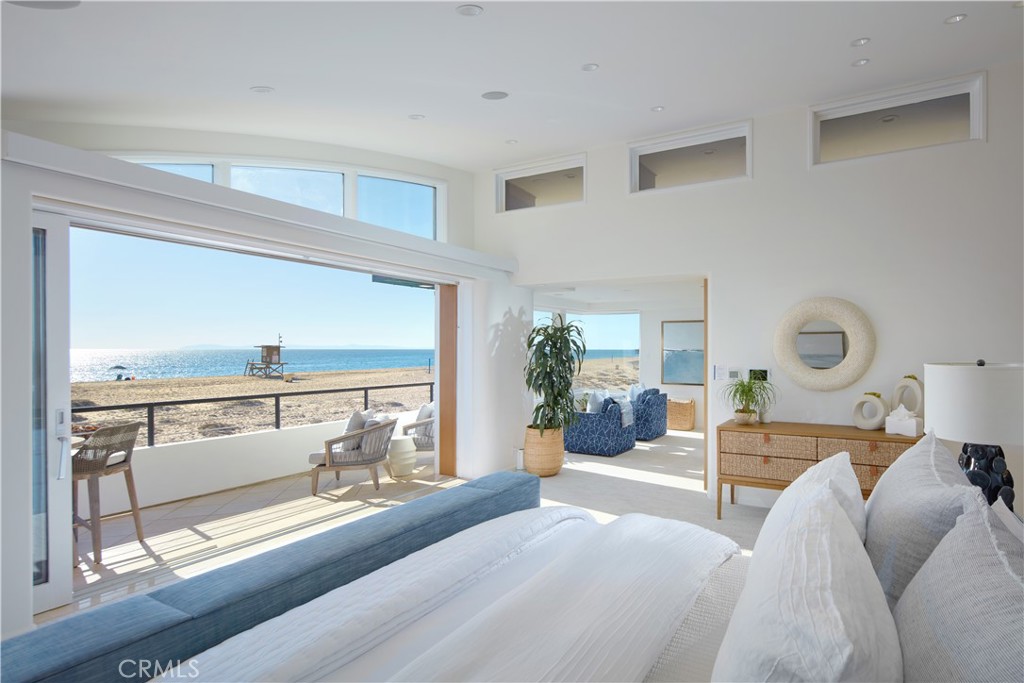 Newport Beach, California, 92661, United States, 7 Bedrooms Bedrooms, ,11 BathroomsBathrooms,Residential,For Sale,1877101
