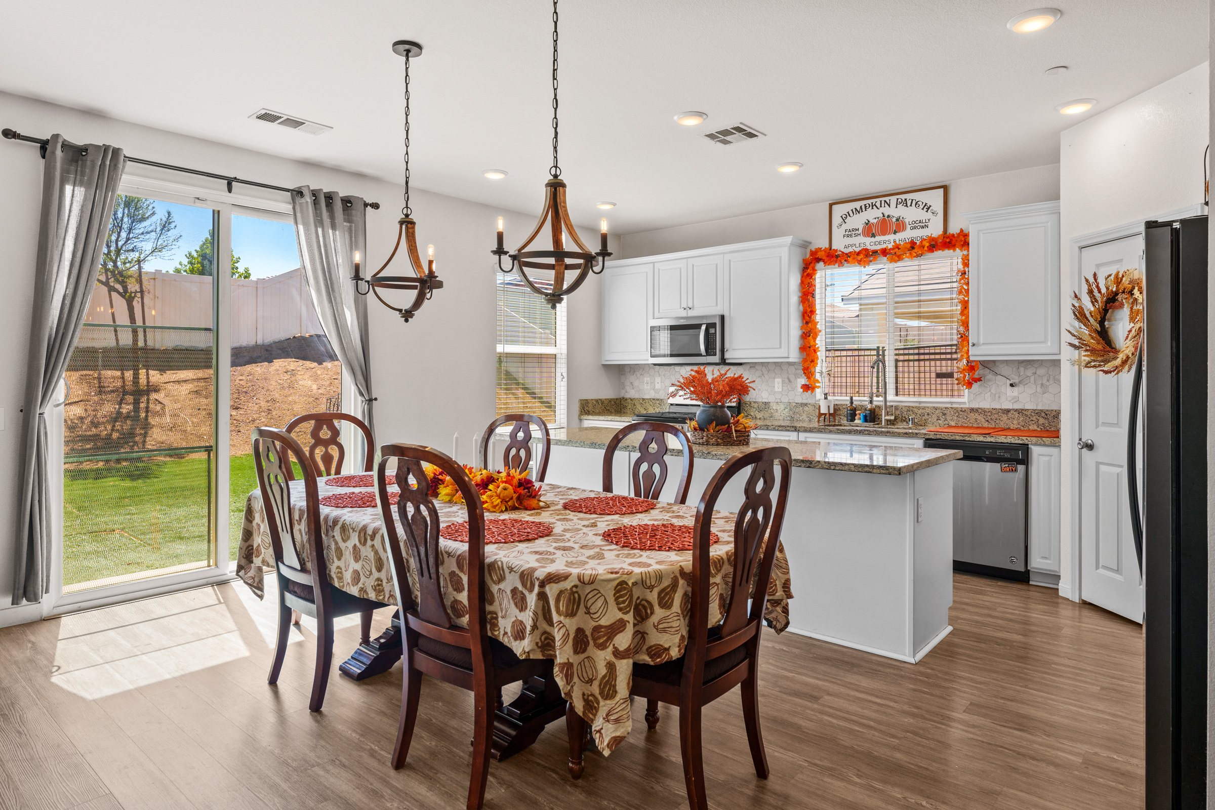 Menifee, California, 92584, United States, 3 Bedrooms Bedrooms, ,2 BathroomsBathrooms,Residential,For Sale,1980644