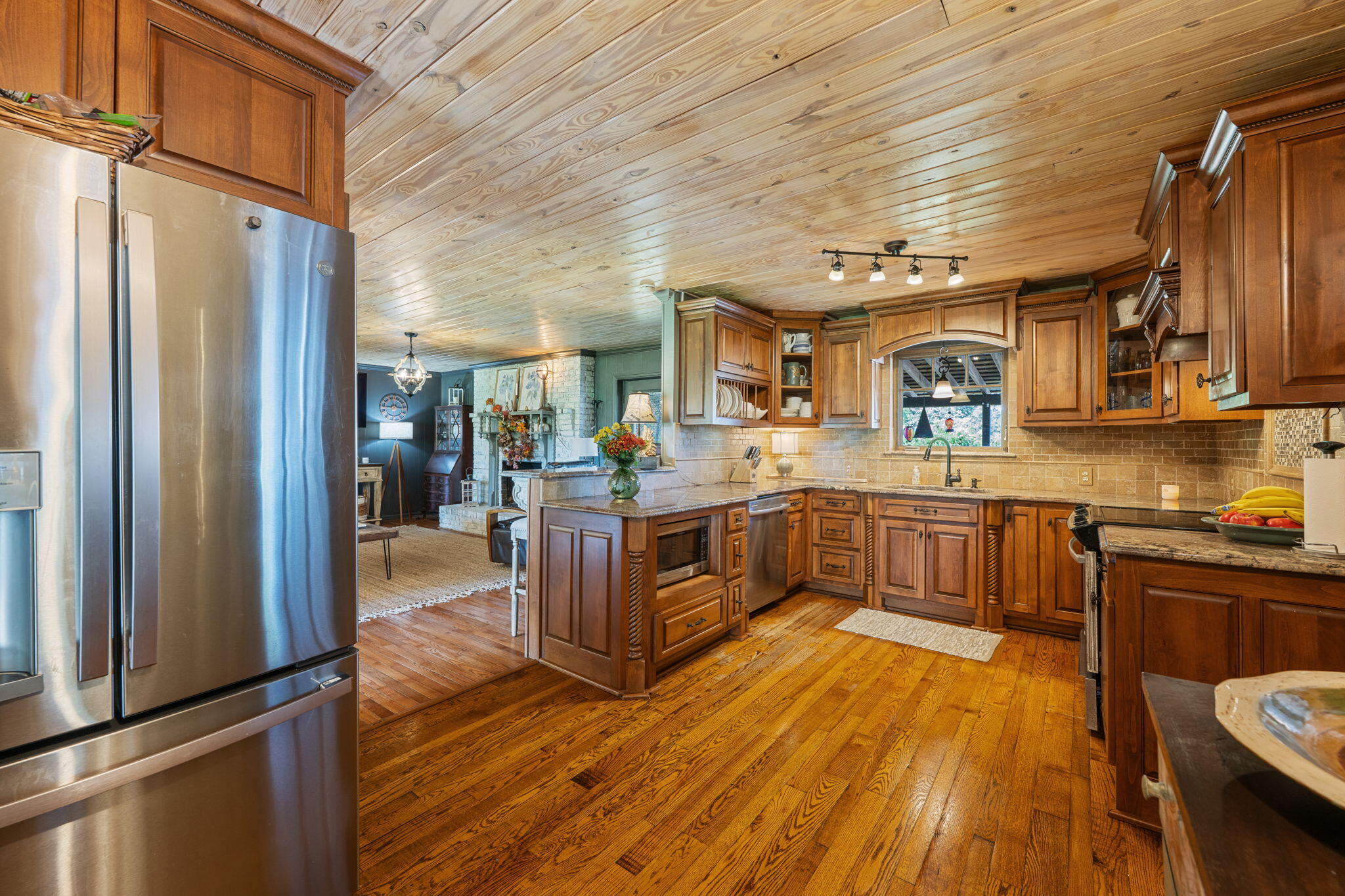 Harrison, Tennessee, 37341, United States, 4 Bedrooms Bedrooms, ,4 BathroomsBathrooms,Residential,For Sale,1951177