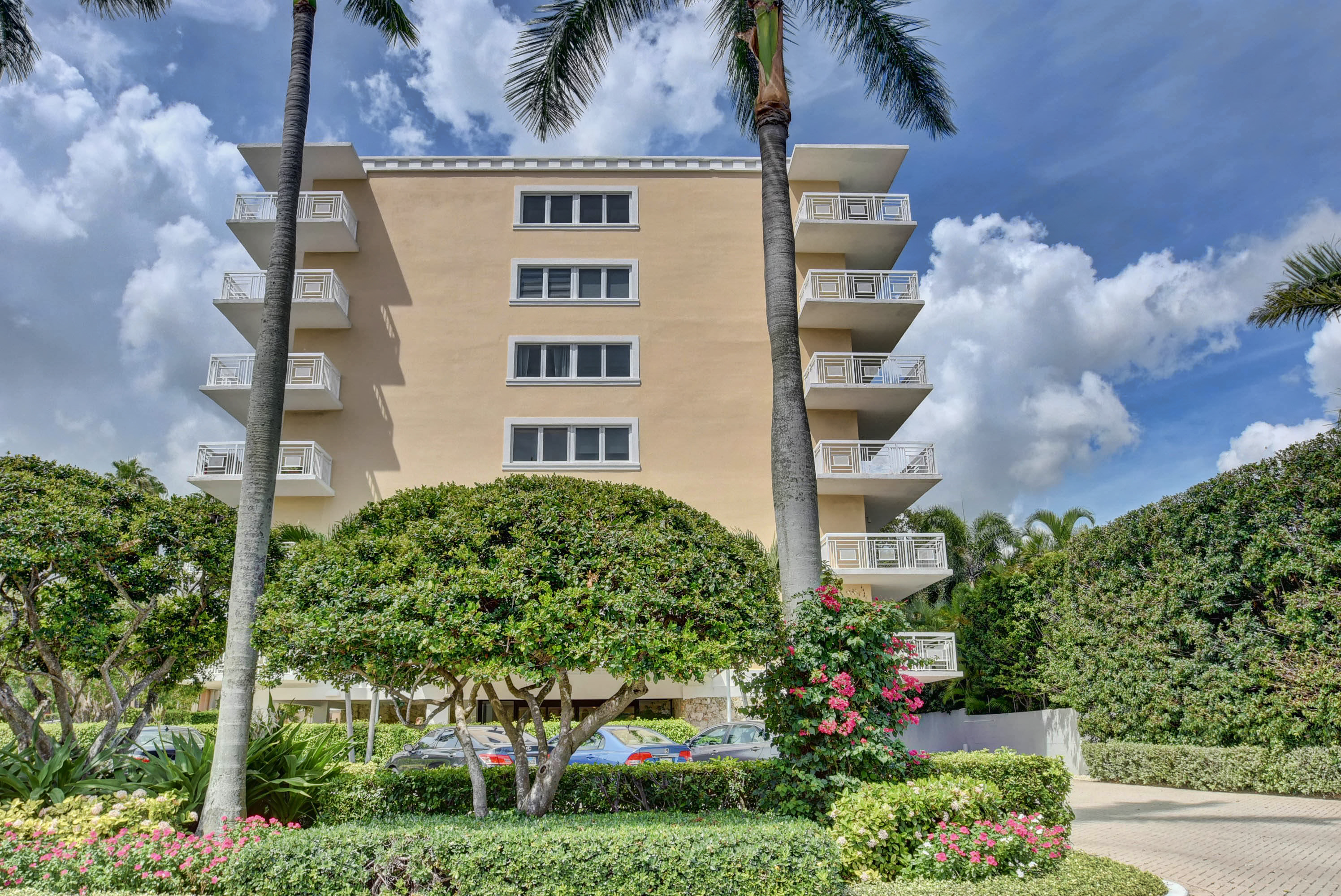  250 Bradley Place 408 - 物件實景