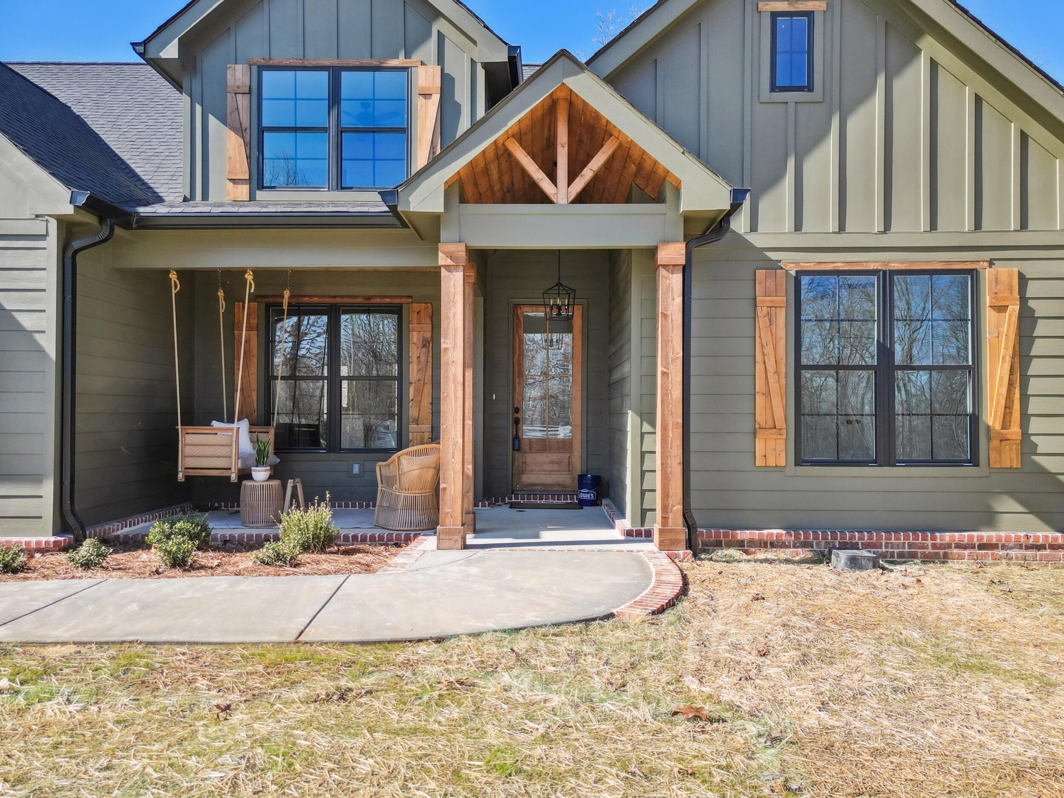 Dunlap, Tennessee, 37327, United States, 4 Bedrooms Bedrooms, ,3 BathroomsBathrooms,Residential,For Sale,1974830