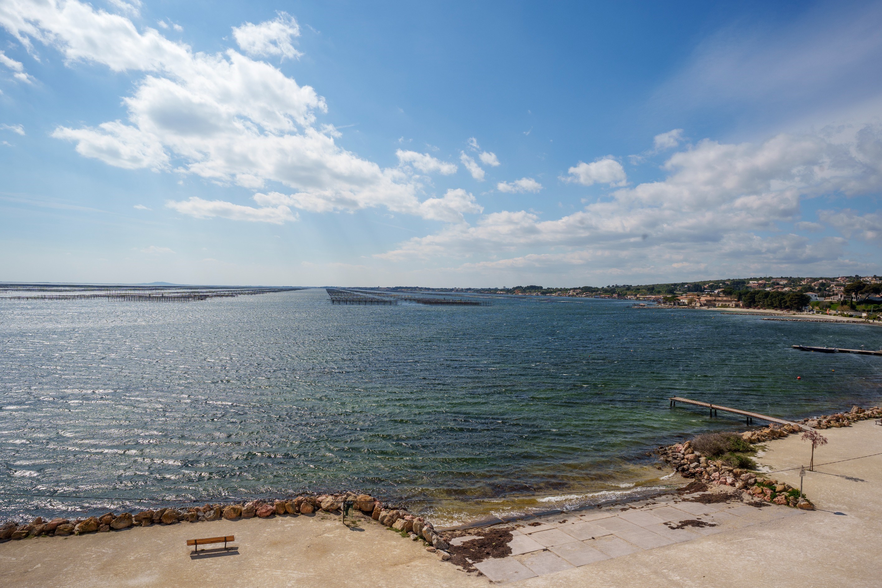  Waterfront Residence with Three Independent Apartments on the Étang de Thau - B… - 物件實景