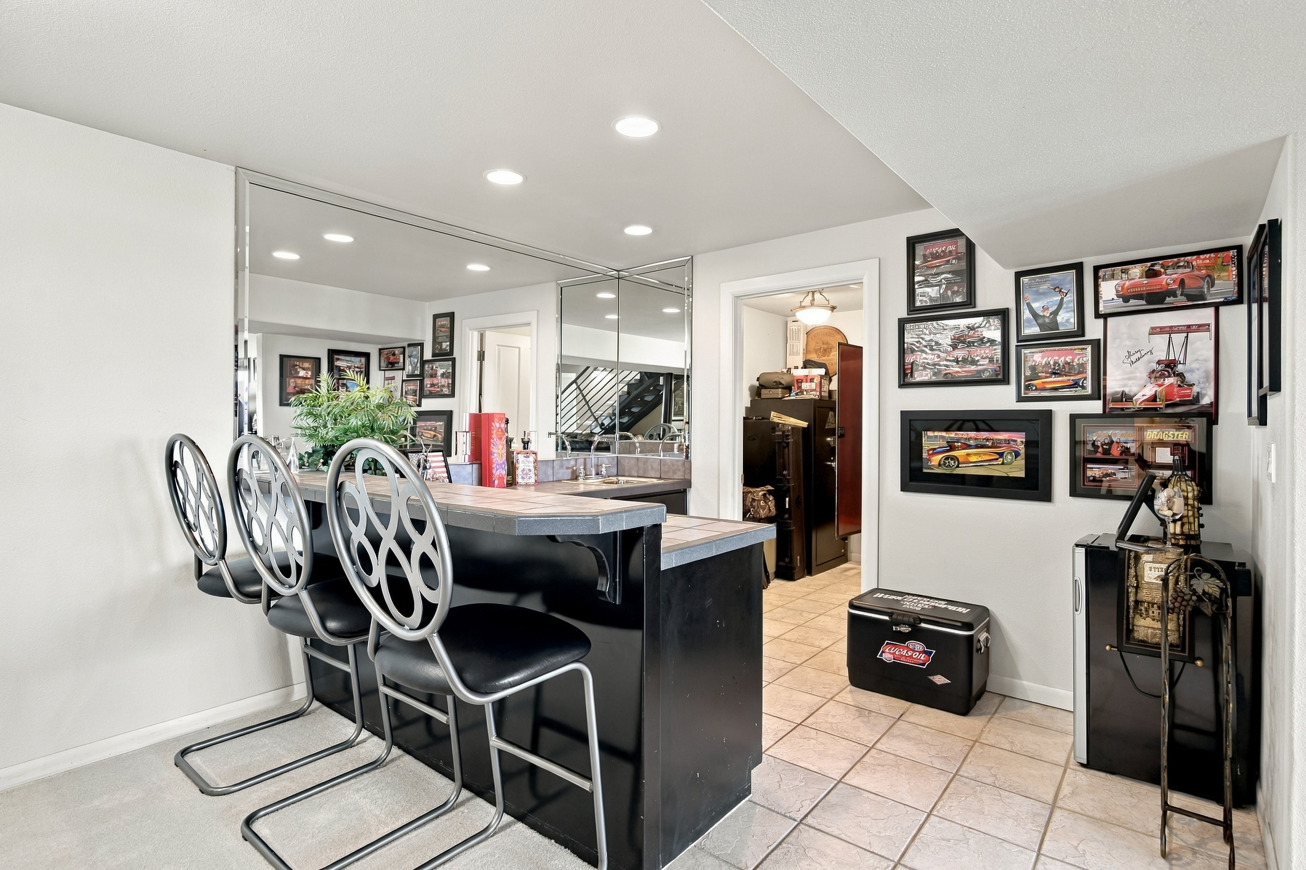  Welcome to 2716 S Irving Street - 物件實景