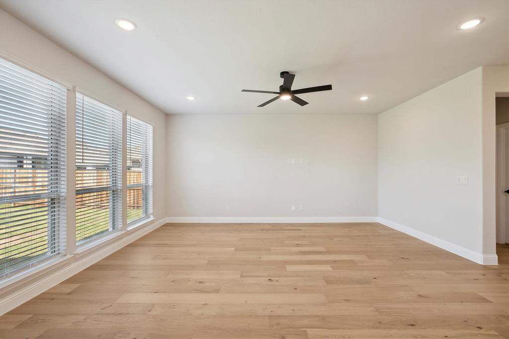 Aubrey, Texas, 76227, United States, 4 Bedrooms Bedrooms, ,3 BathroomsBathrooms,Residential,For Sale,1928697