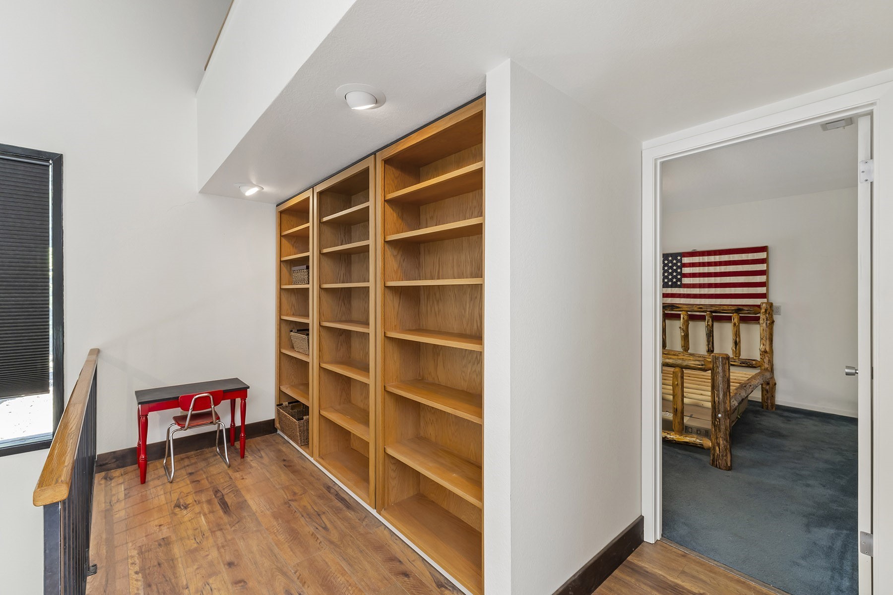  Cougar Estate Acreage - 物件實景