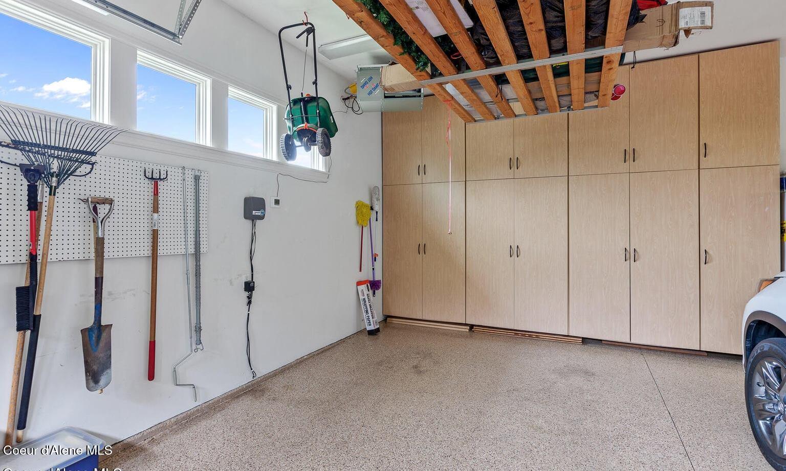 Hayden Lake, Idaho, 83835, United States, 4 Bedrooms Bedrooms, ,5 BathroomsBathrooms,Residential,For Sale,1990464