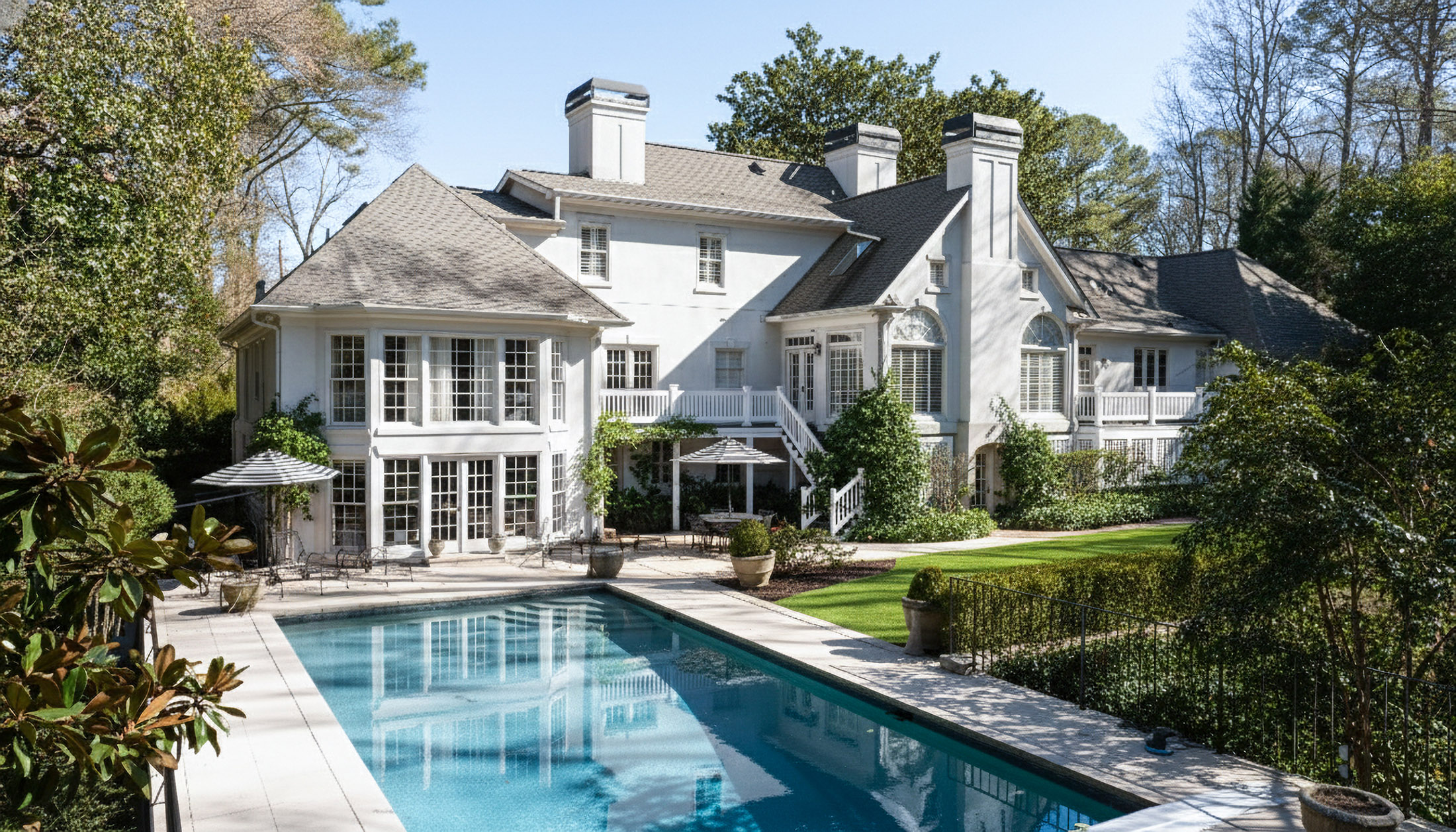  Elegant Traditional Home in Buckhead