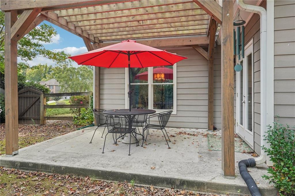 Suwanee, Georgia, 30024, United States, 4 Bedrooms Bedrooms, ,3 BathroomsBathrooms,Residential,For Sale,1974412