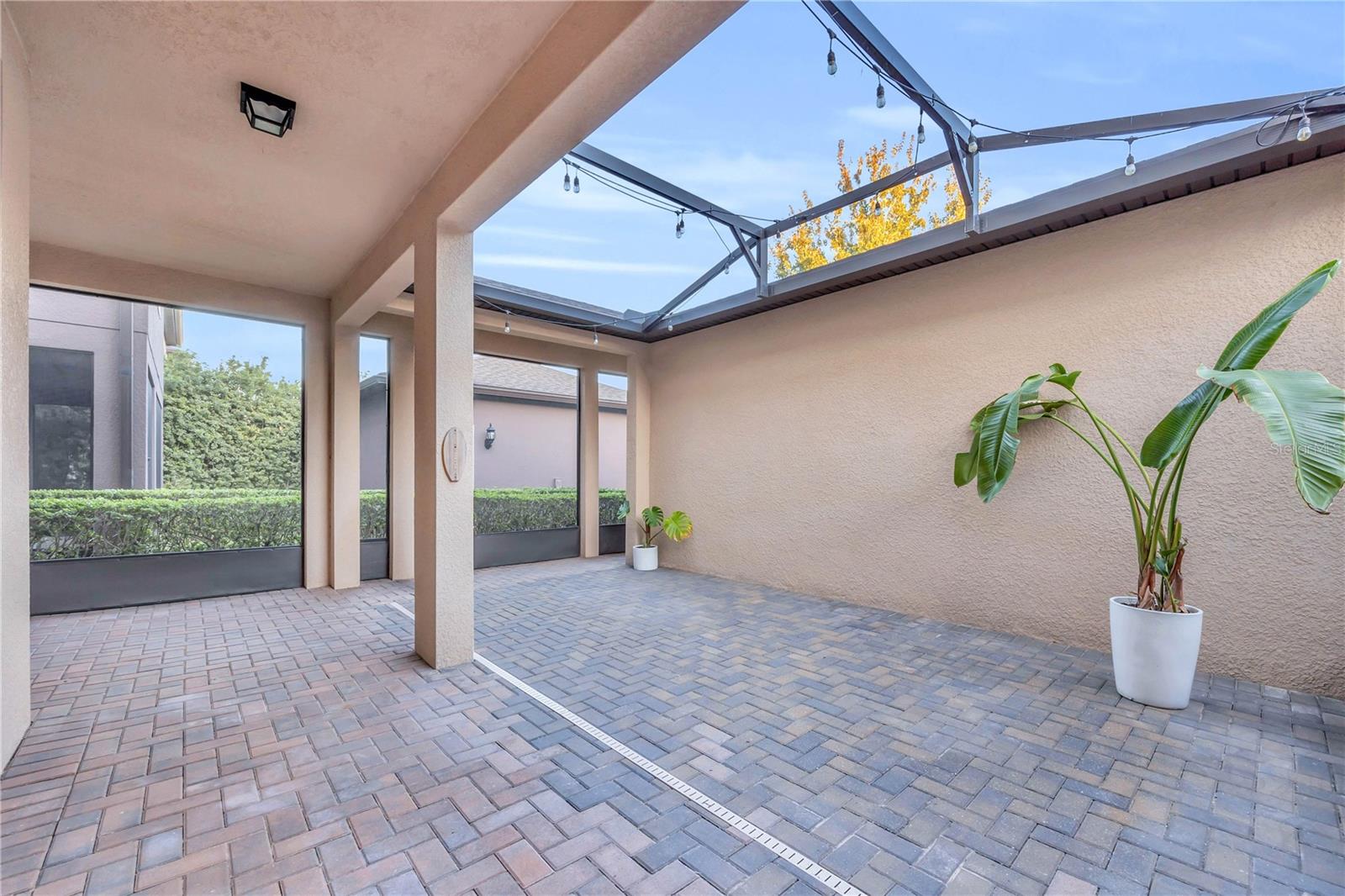 WINTER GARDEN, Florida, 34787, United States, 4 Bedrooms Bedrooms, ,3 BathroomsBathrooms,Residential,For Sale,1993845