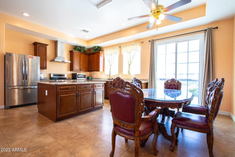 Witmann, Arizona, 85361, United States, 6 Bedrooms Bedrooms, ,3 BathroomsBathrooms,Residential,For Sale,1977429