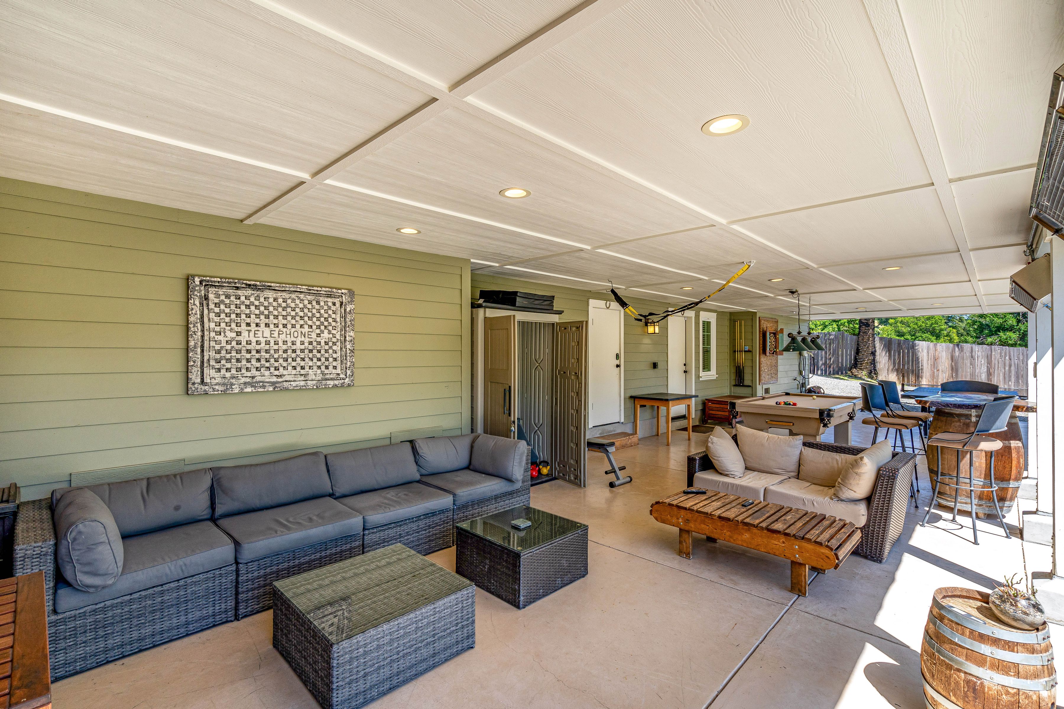  4920 Warm Springs Road - 物件實景