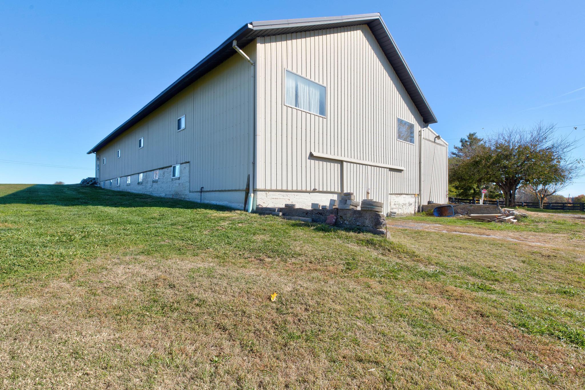 Winchester, Kentucky, 40391, United States, 3 Bedrooms Bedrooms, ,3 BathroomsBathrooms,Residential,For Sale,1992796