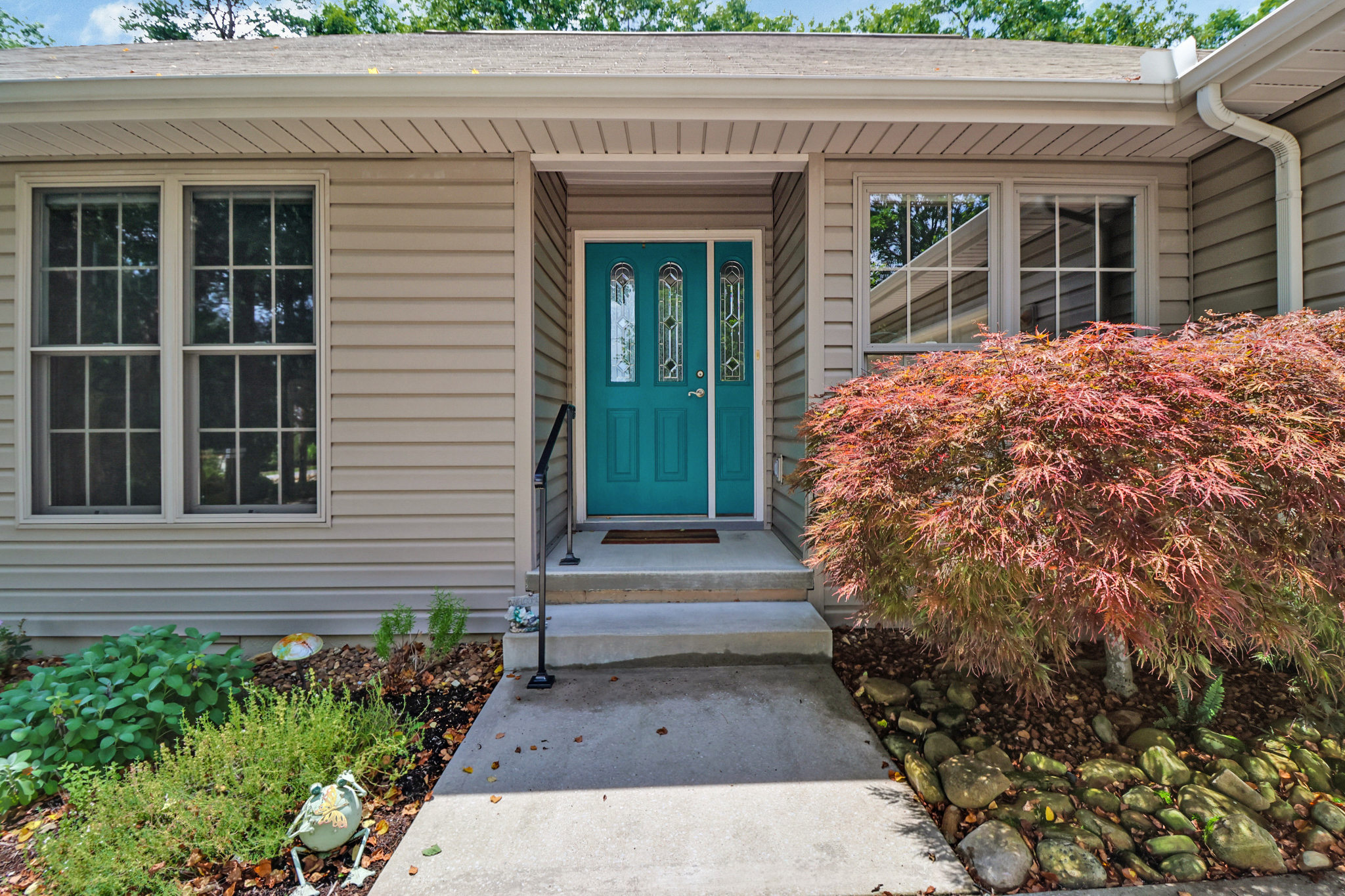 Crossville, Tennessee, 38558, United States, 3 Bedrooms Bedrooms, ,2 BathroomsBathrooms,Residential,For Sale,1975656