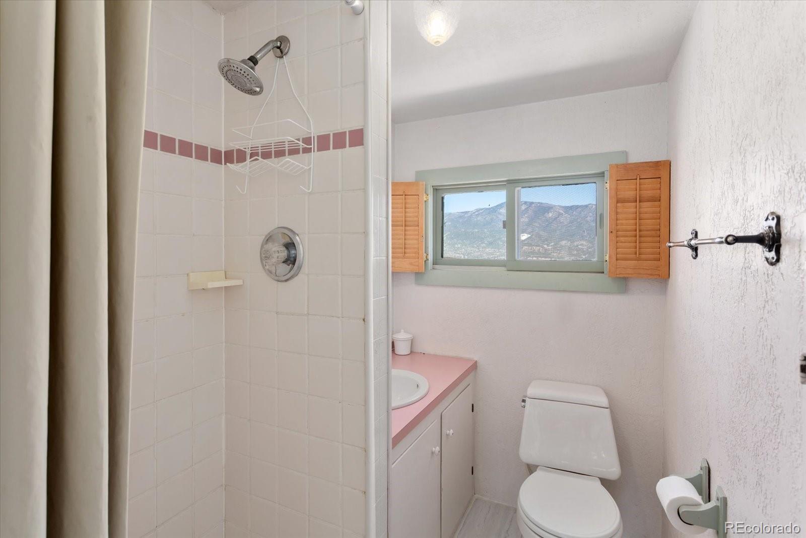 Howard, Colorado, 81233, United States, 4 Bedrooms Bedrooms, ,1 BathroomBathrooms,Residential,For Sale,1979398