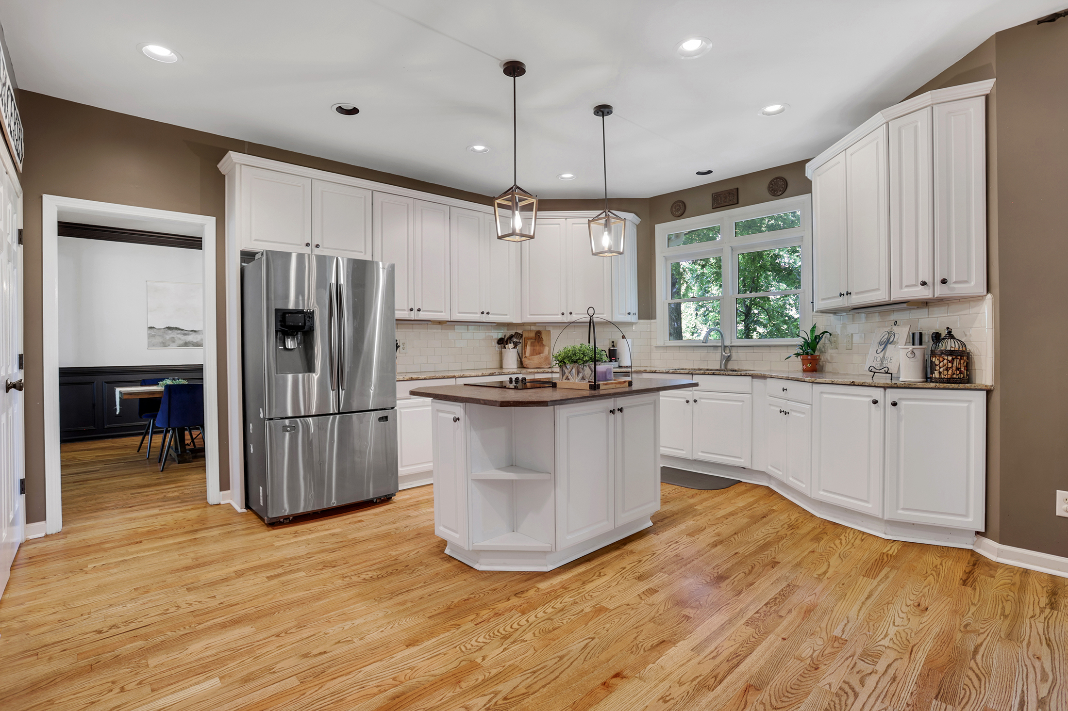  Beautifully Updated Home in River Plantation - 物件實景