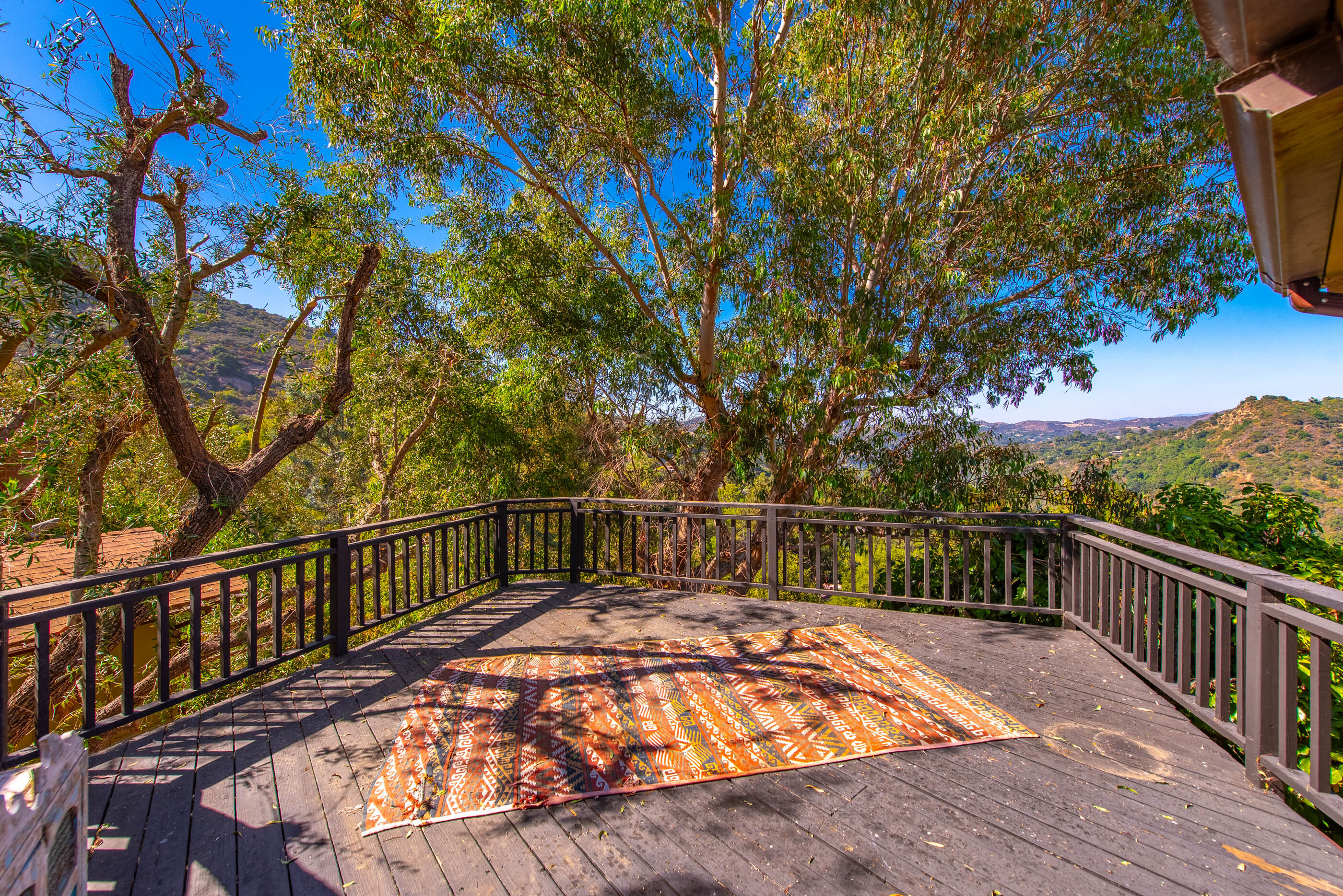  1328 Fernwood Pacific Dr - 物件實景