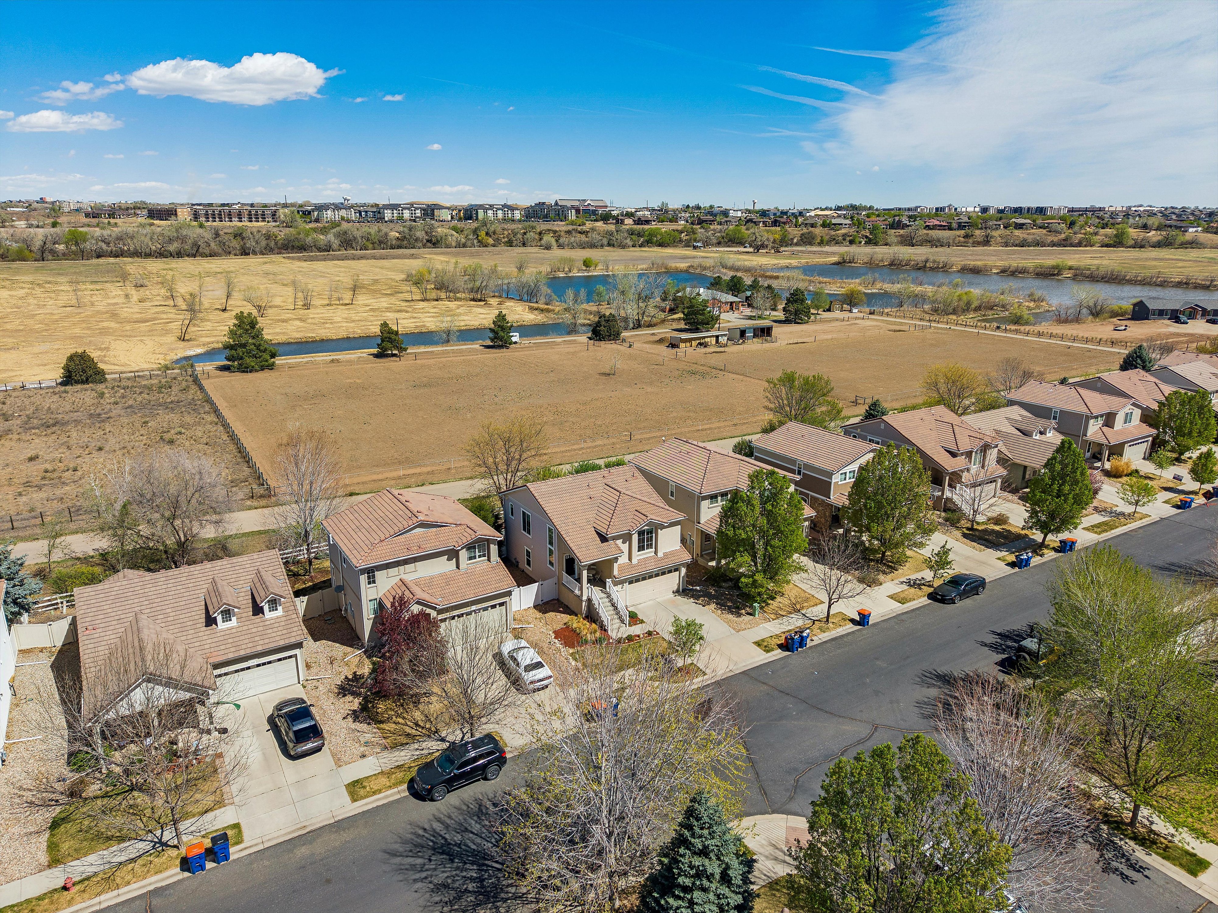  Beautifully Maintained Home Backing to Open Space with Peaceful Views - 物件實景
