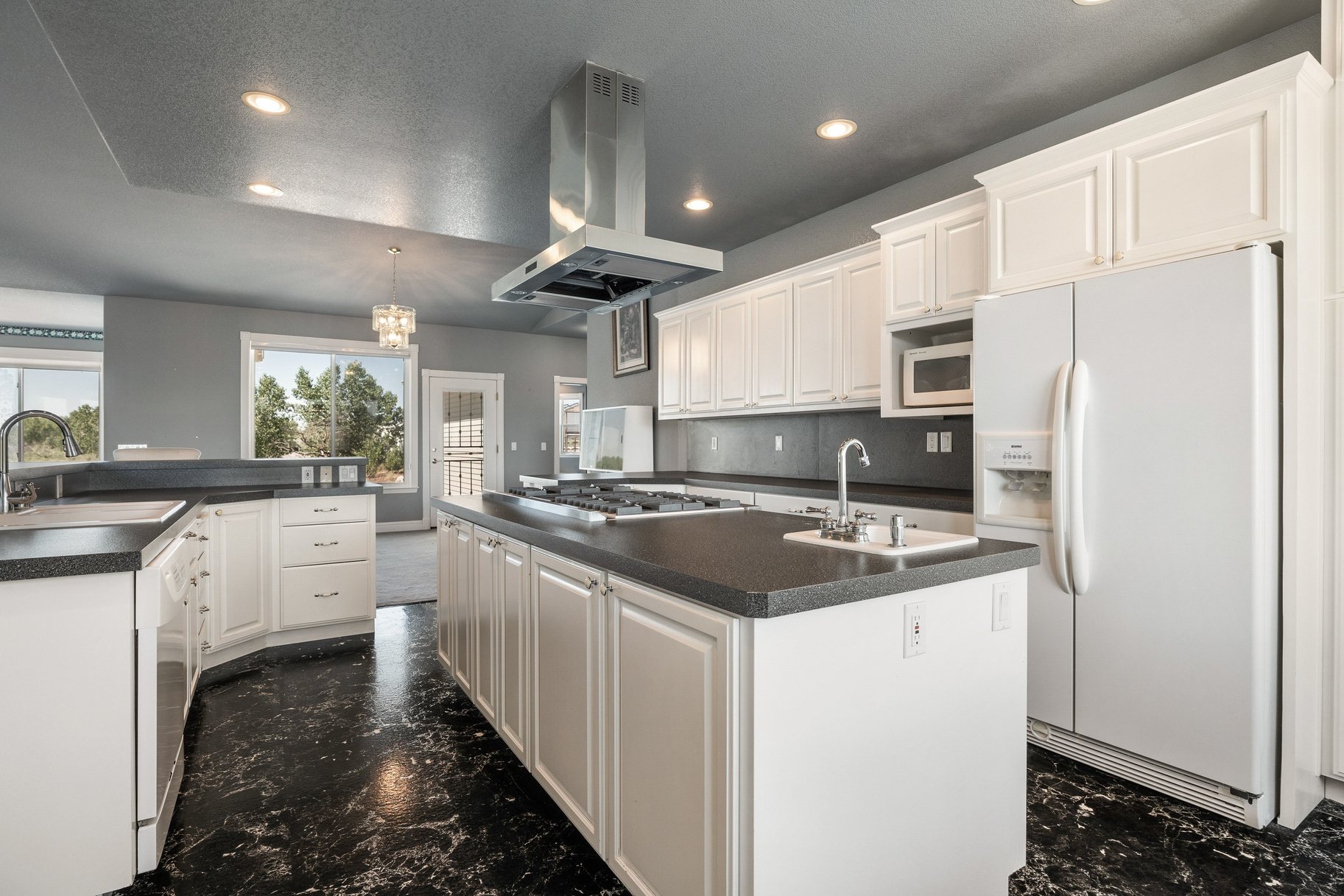  where  privacy meets convenience in gardnerville - 物件實景