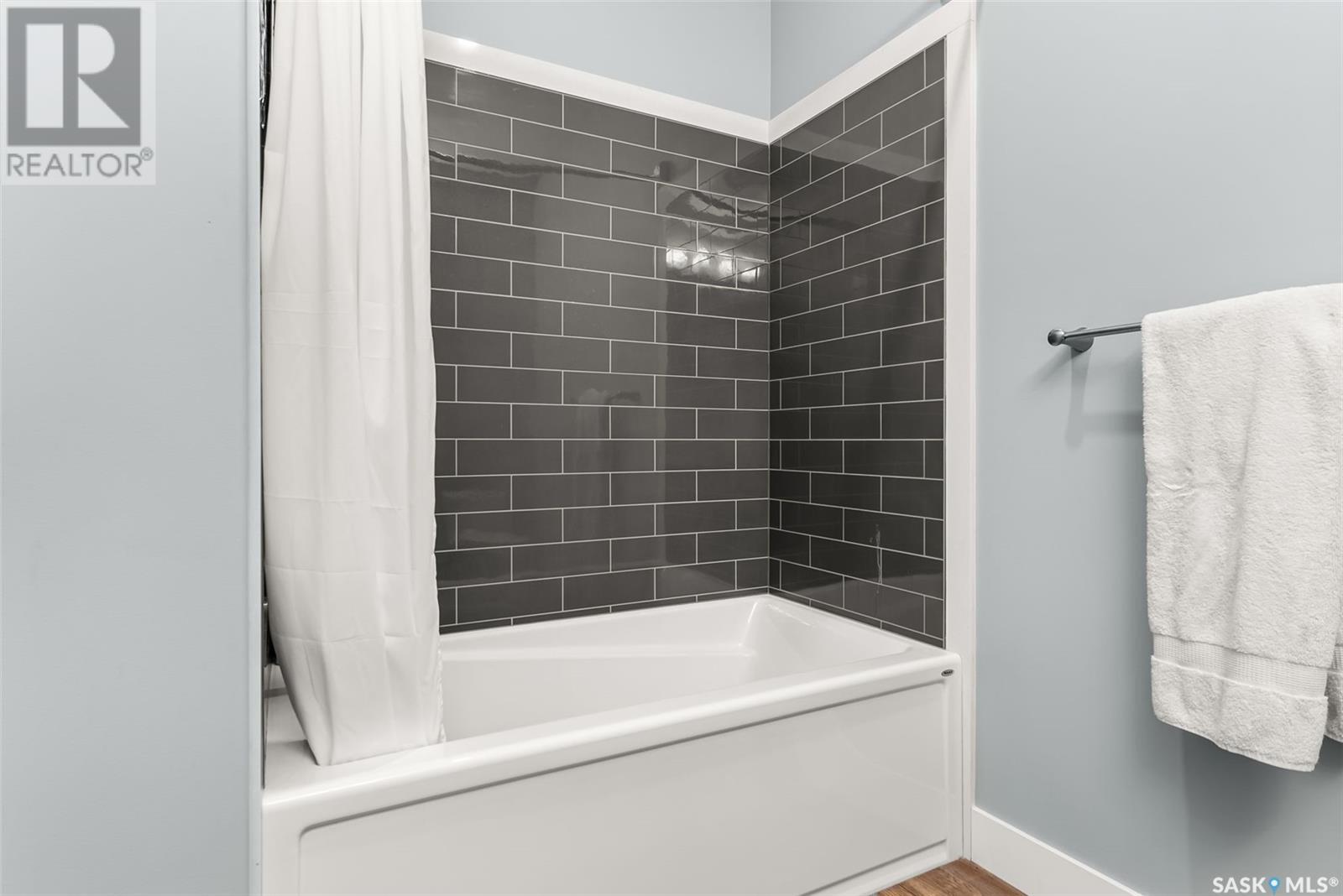 MCKILLOP RM NO. 220, Saskatchewan, S0G 4L0, CA, 4 Bedrooms Bedrooms, ,4 BathroomsBathrooms,Residential,For Sale,1912666