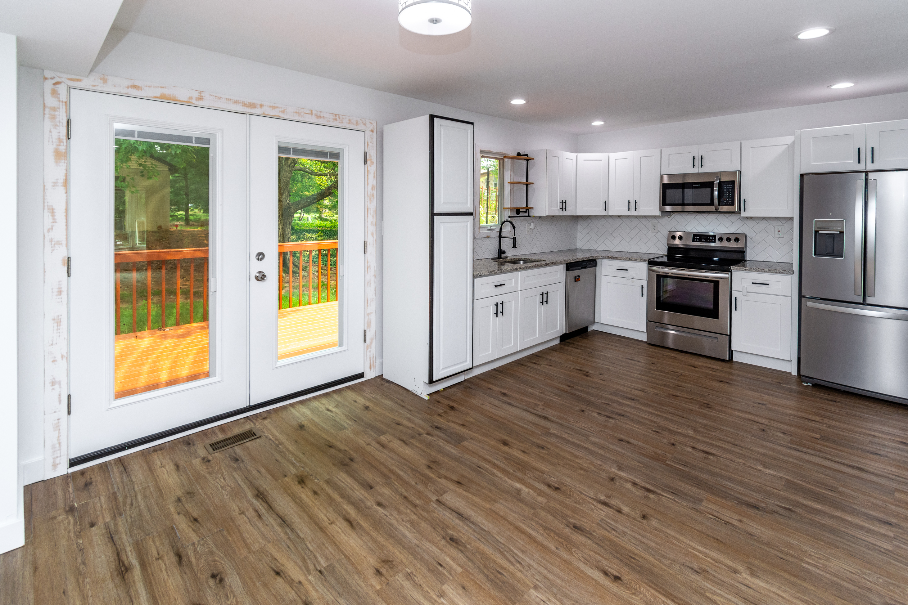  Stylish Three-Bedroom Townhome Near Shops, Dining and SEPTA - 物件實景