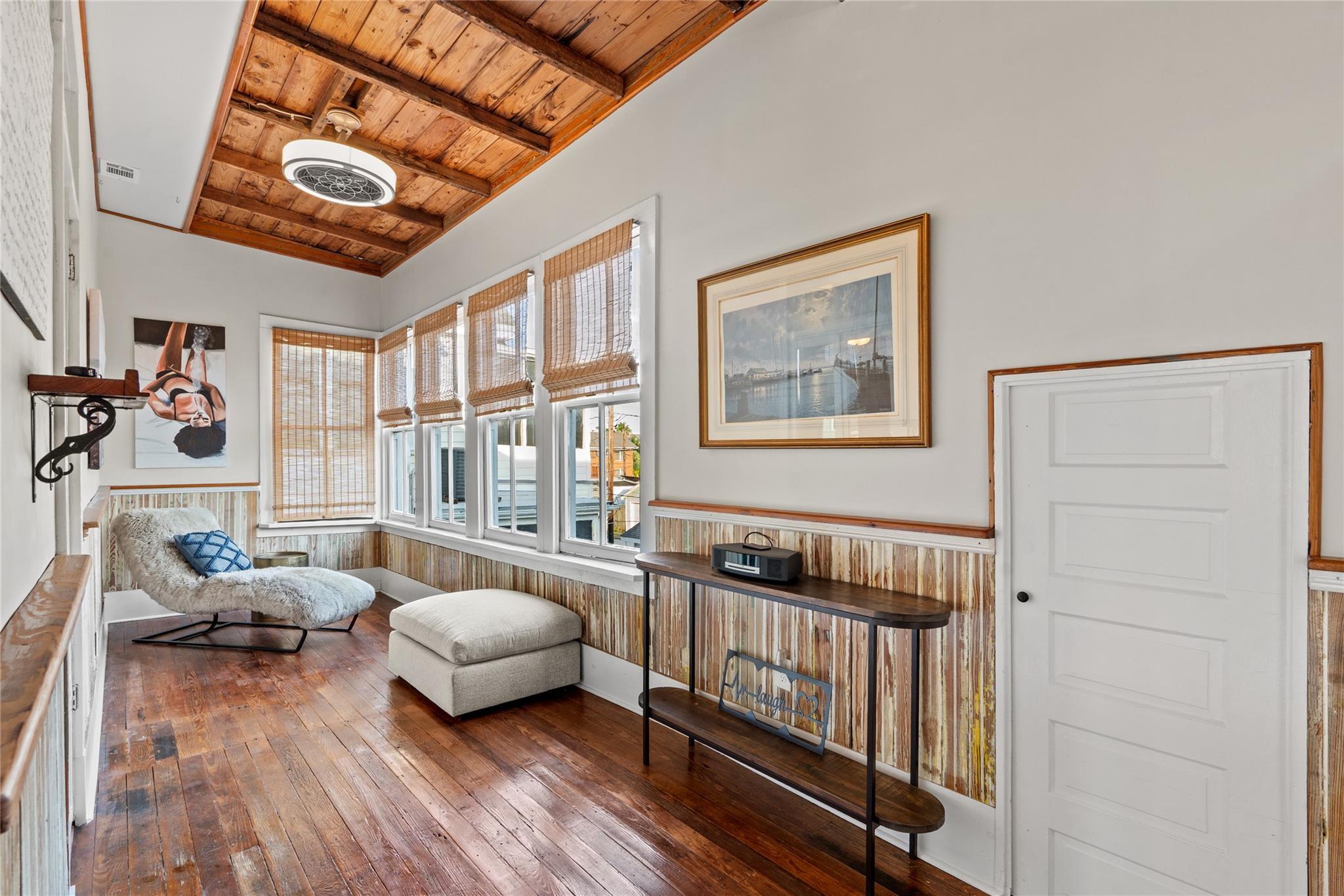 Galveston, Texas, 77550, United States, 4 Bedrooms Bedrooms, ,4 BathroomsBathrooms,Residential,For Sale,1934490