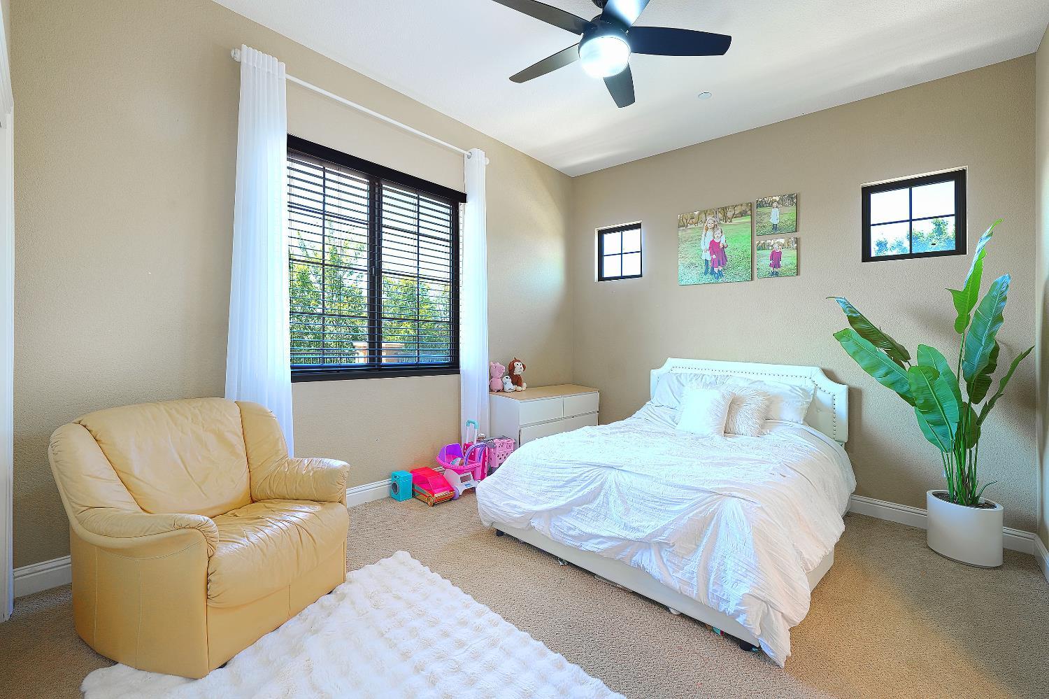 Lincoln, California, 95648, United States, 7 Bedrooms Bedrooms, ,5 BathroomsBathrooms,Residential,For Sale,1984434