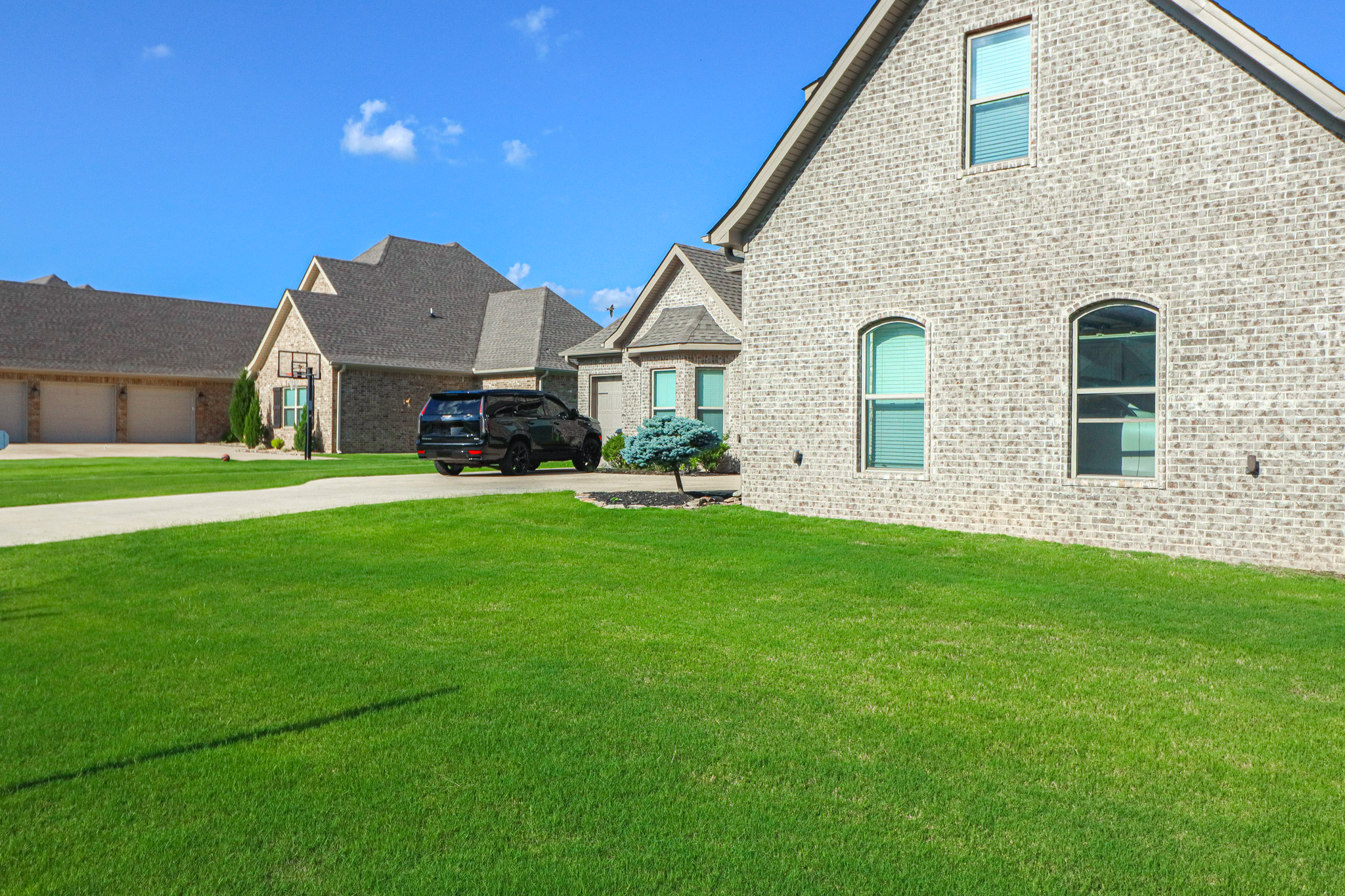 Jonesboro, Arkansas, 72401, United States, 4 Bedrooms Bedrooms, ,4 BathroomsBathrooms,Residential,For Sale,1849891