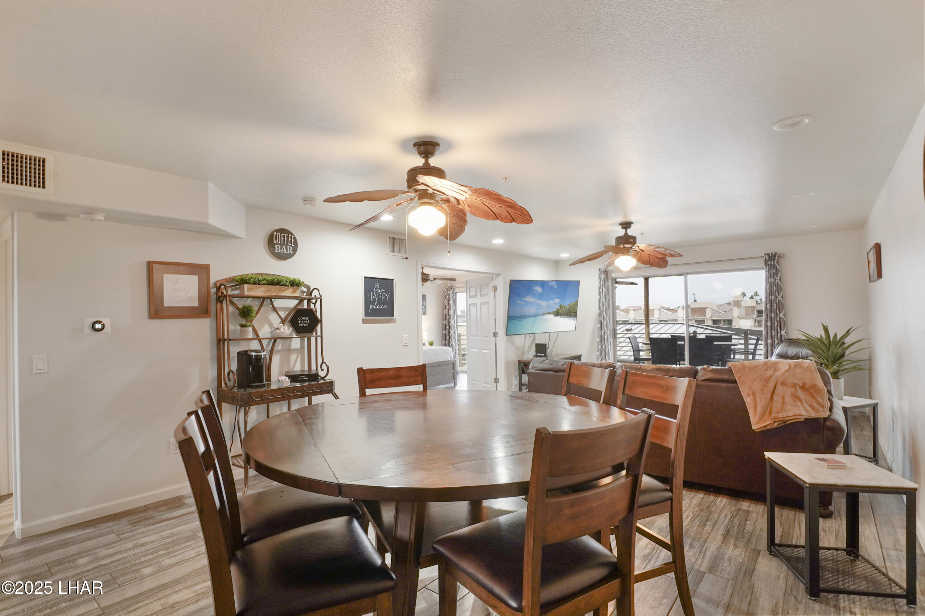 Lake Havasu City, Arizona, 86403, United States, 2 Bedrooms Bedrooms, ,1 BathroomBathrooms,Residential,For Sale,1999081