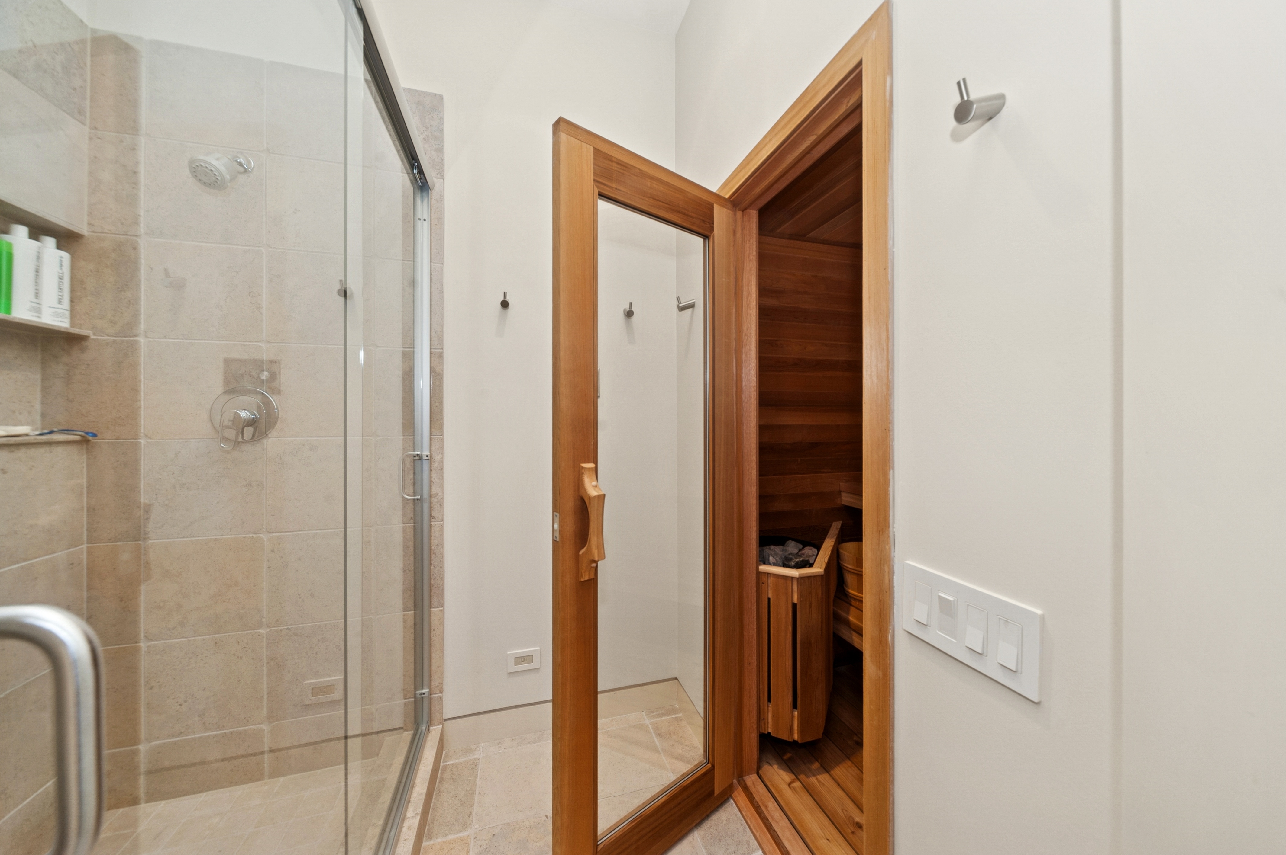  Stunning Custom Contemporary on Coveted Double Lot in Highland Park - 物件實景
