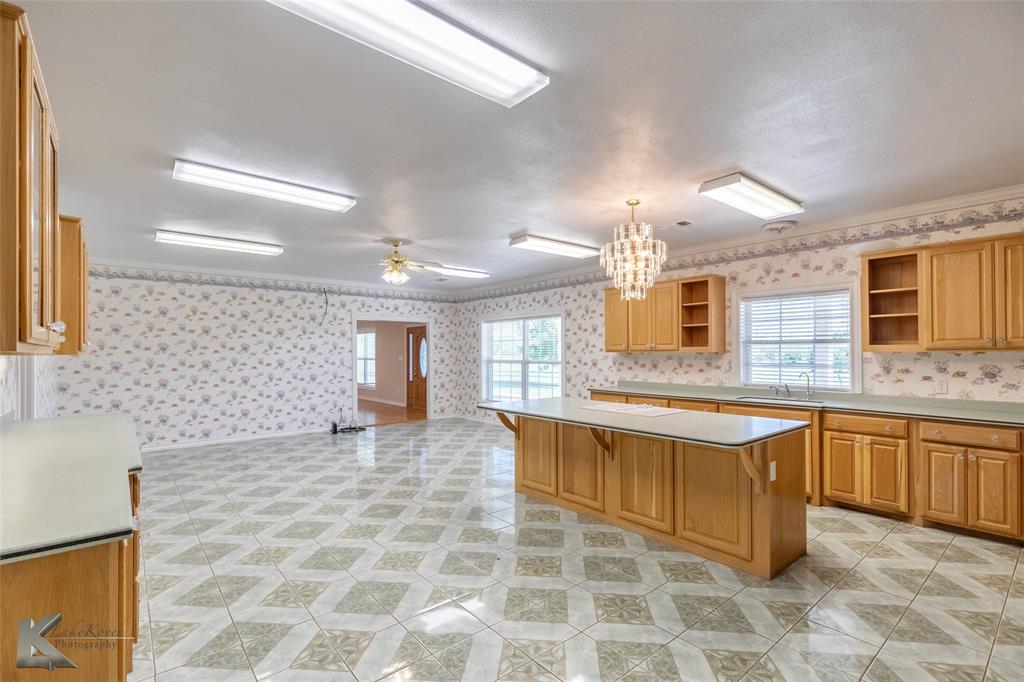 Abilene, Texas, 79602, United States, 3 Bedrooms Bedrooms, ,2 BathroomsBathrooms,Residential,For Sale,1848196