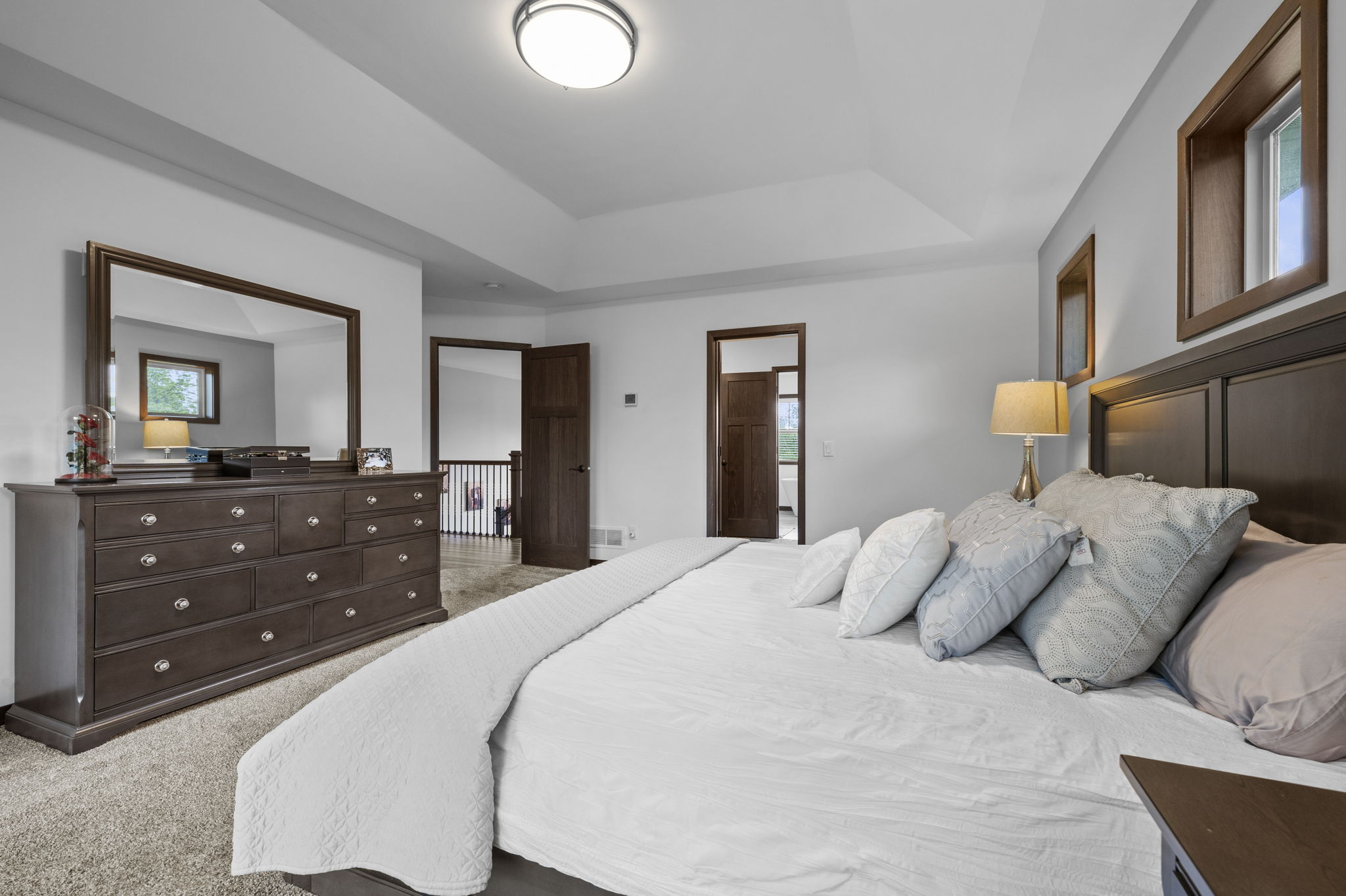  Elegant Custom Living in Coveted Lakeville Setting - 物件實景