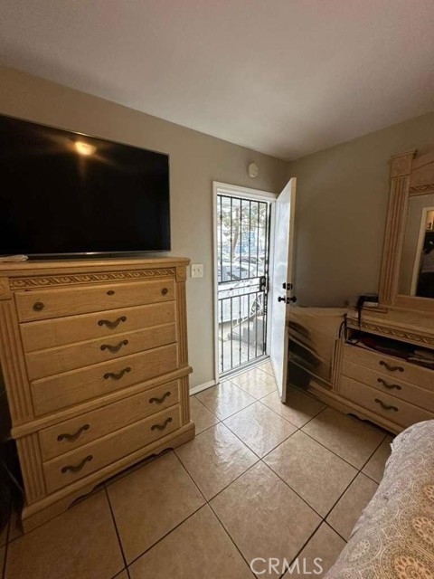 South Gate, California, 90280, United States, 4 Bedrooms Bedrooms, ,Residential,For Sale,1986153