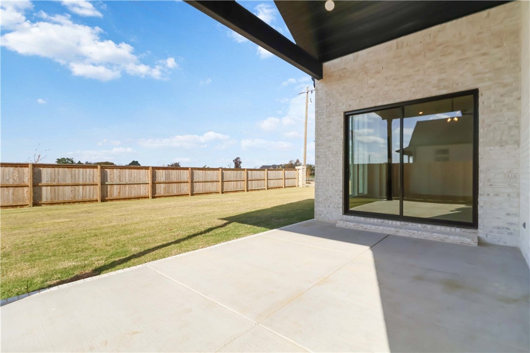 Bentonville, Arkansas, 72713, United States, 4 Bedrooms Bedrooms, ,3 BathroomsBathrooms,Residential,For Sale,1989586