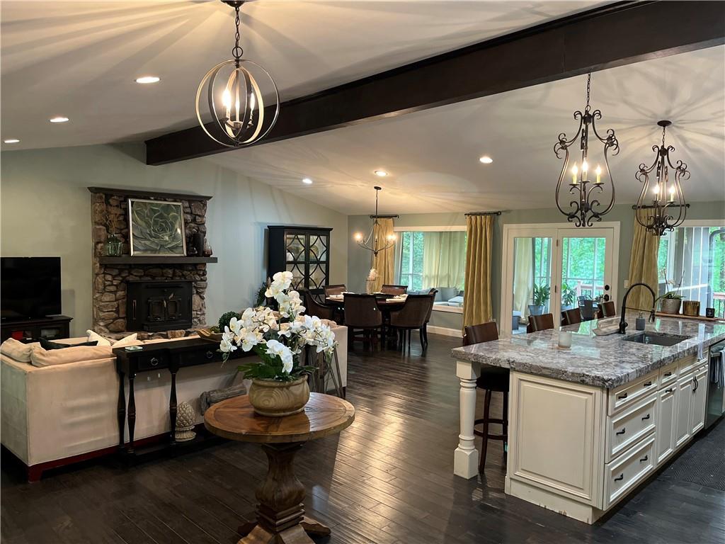 Cumming, Georgia, 30041, United States, 3 Bedrooms Bedrooms, ,3 BathroomsBathrooms,Residential,For Sale,1914655