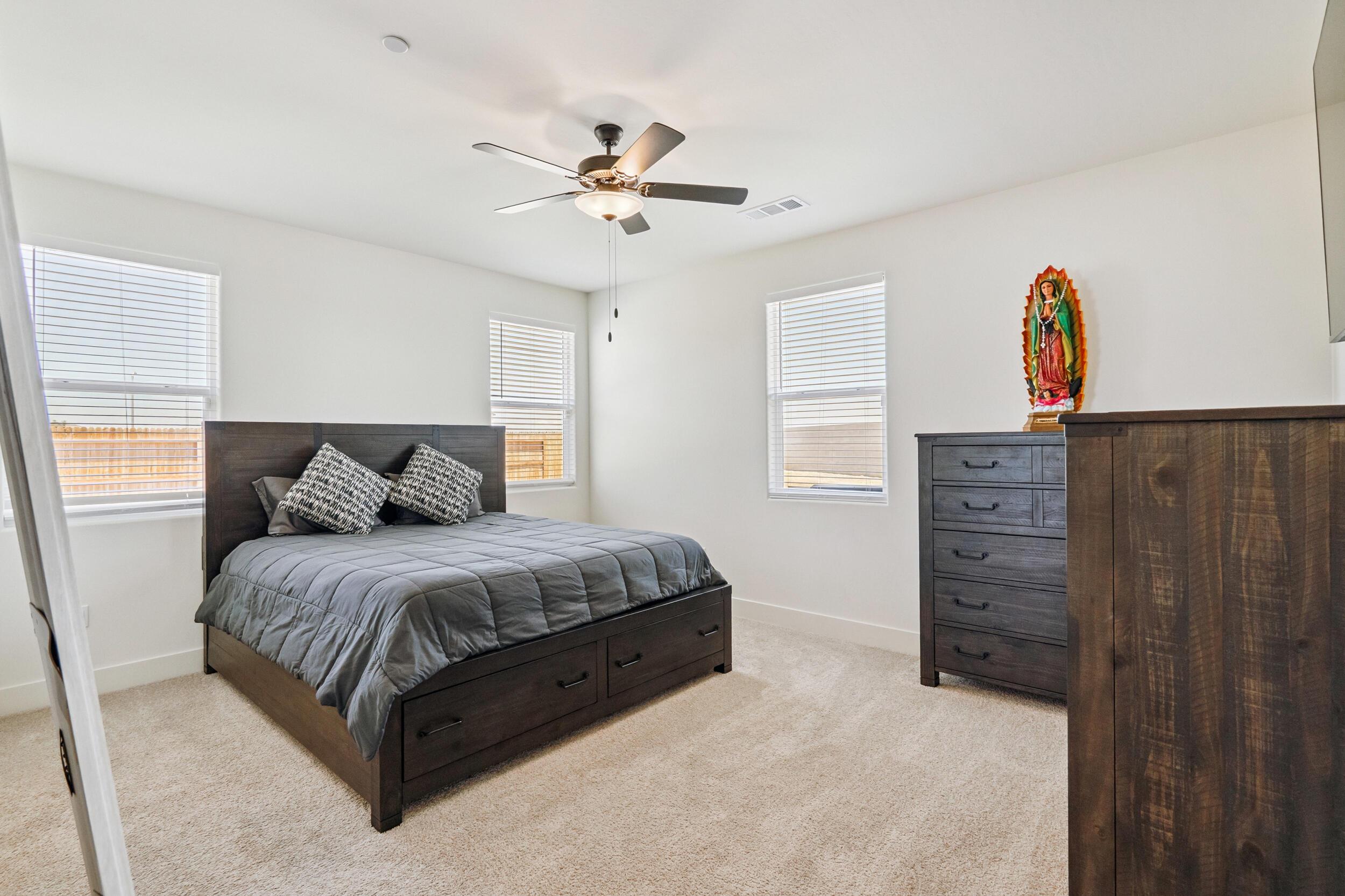 Bakersfield, California, 93314, United States, 4 Bedrooms Bedrooms, ,3 BathroomsBathrooms,Residential,For Sale,1923542