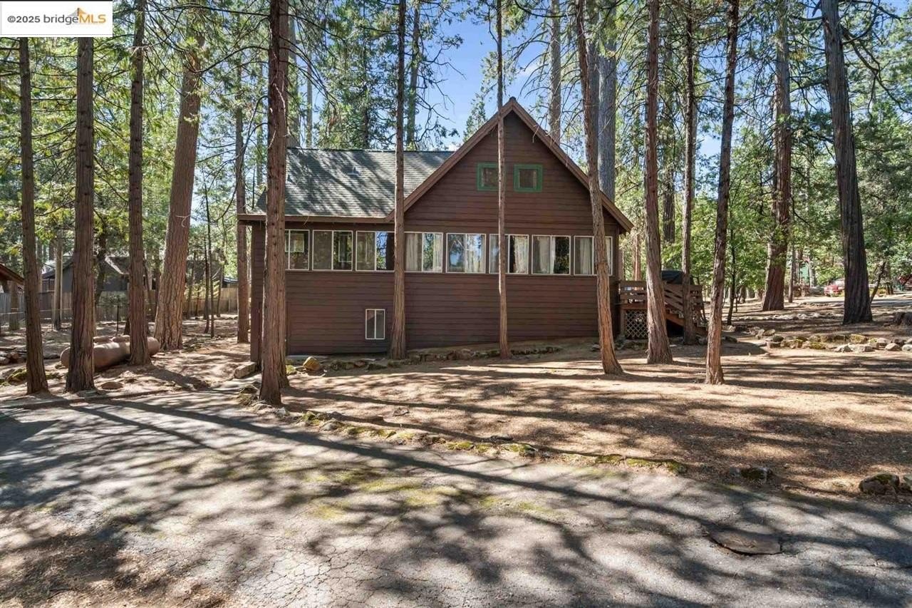 Twain Harte, California, 95383, United States, 3 Bedrooms Bedrooms, ,2 BathroomsBathrooms,Residential,For Sale,1974121