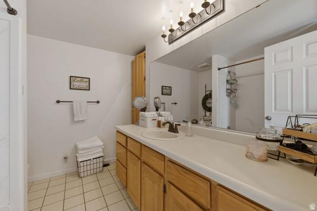 Centerville, Utah, 84014, United States, 4 Bedrooms Bedrooms, ,4 BathroomsBathrooms,Residential,For Sale,2027552