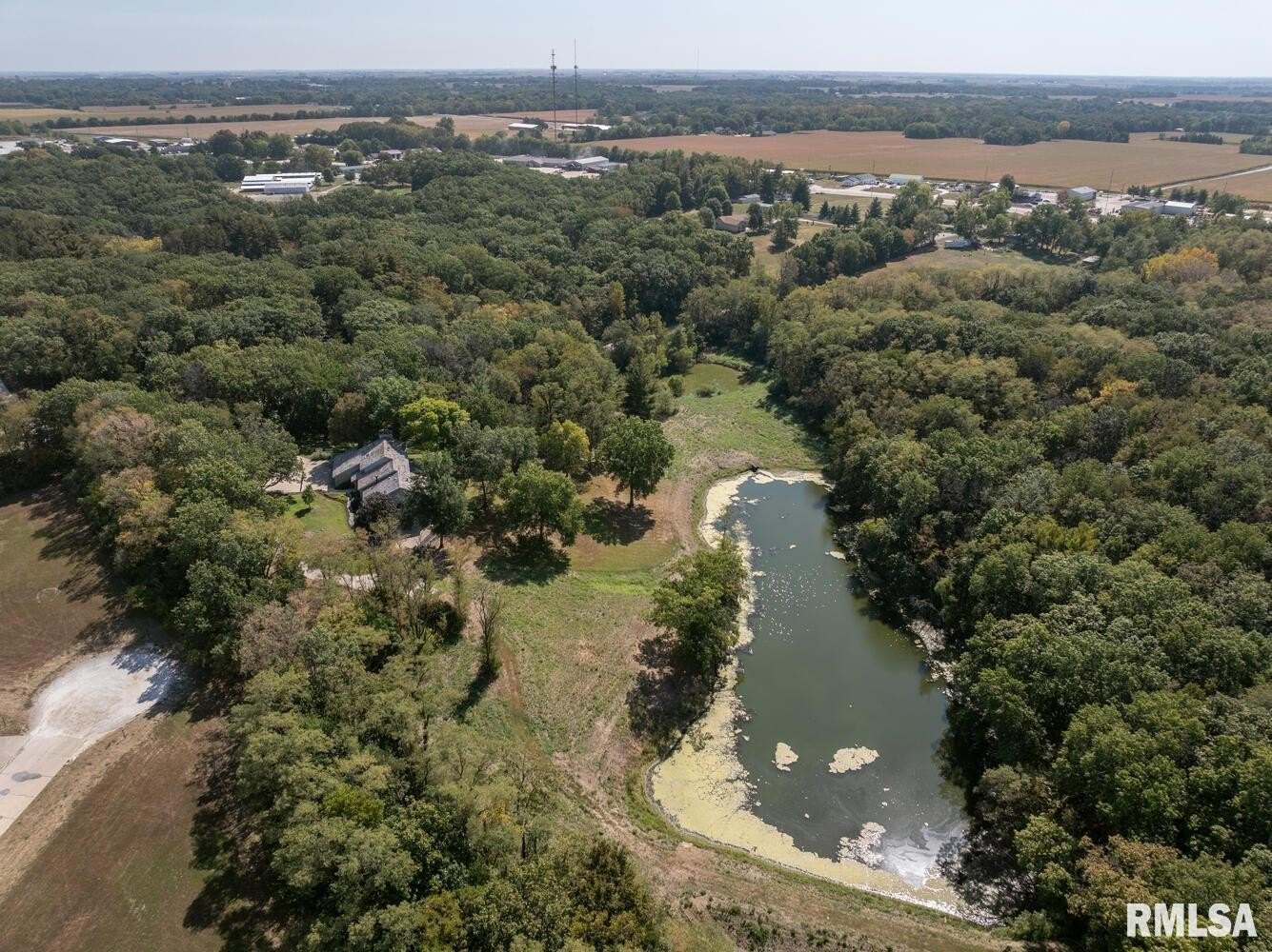 Macomb, Illinois, 61455, United States, 6 Bedrooms Bedrooms, ,5 BathroomsBathrooms,Residential,For Sale,1982236