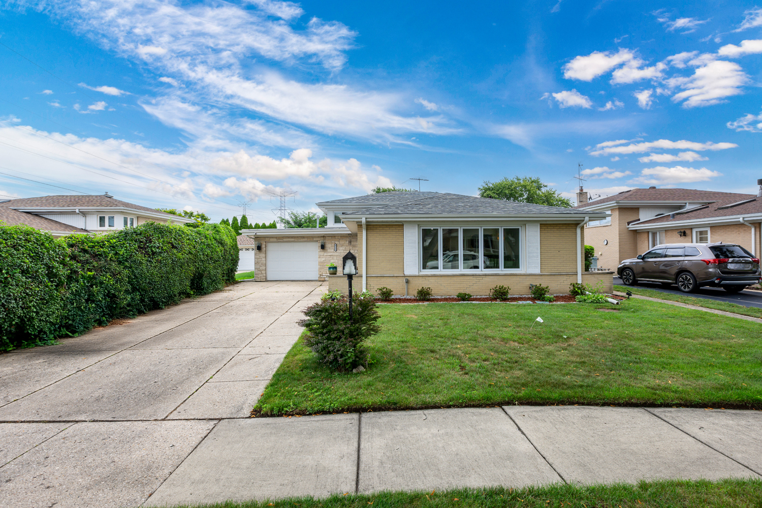 Morton Grove, Illinois, 60053, United States, 5 Bedrooms Bedrooms, ,3 BathroomsBathrooms,Residential,For Sale,1928760