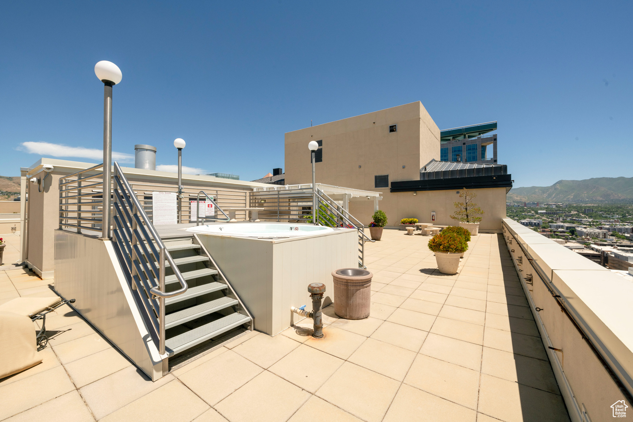 Salt Lake City, Utah, 84101, United States, 2 Bedrooms Bedrooms, ,1 BathroomBathrooms,Residential,For Sale,1897023