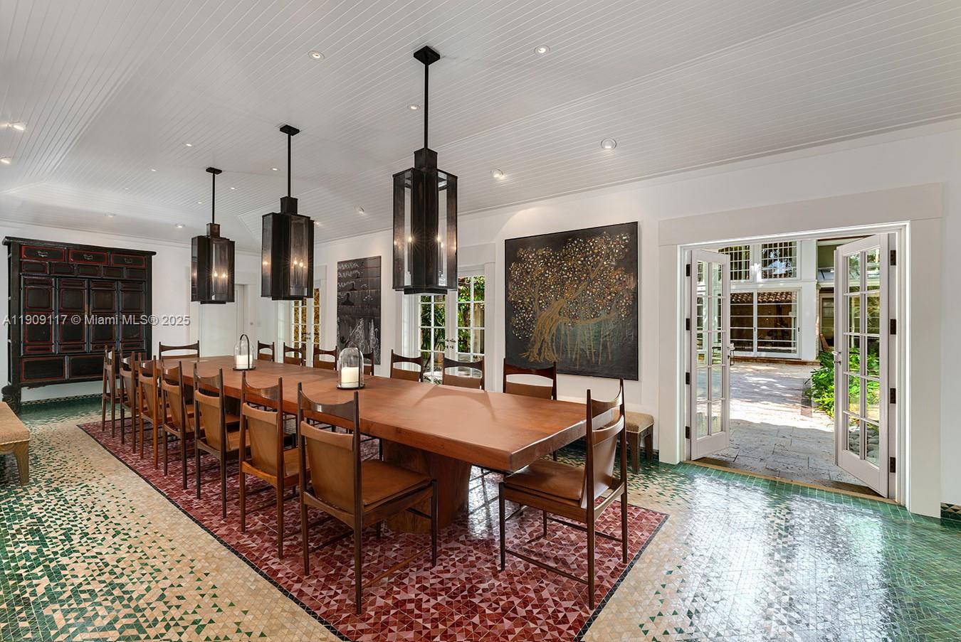 Miami, Florida, 33133, United States, 13 Bedrooms Bedrooms, ,18 BathroomsBathrooms,Residential,For Sale,1989288