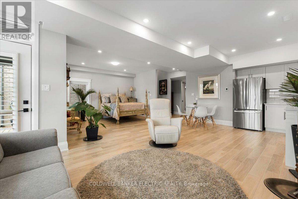 PETERBOROUGH NORTH (NORTH), Ontario, K9K 0H7, CA, 5 Bedrooms Bedrooms, ,4 BathroomsBathrooms,Residential,For Sale,1827816