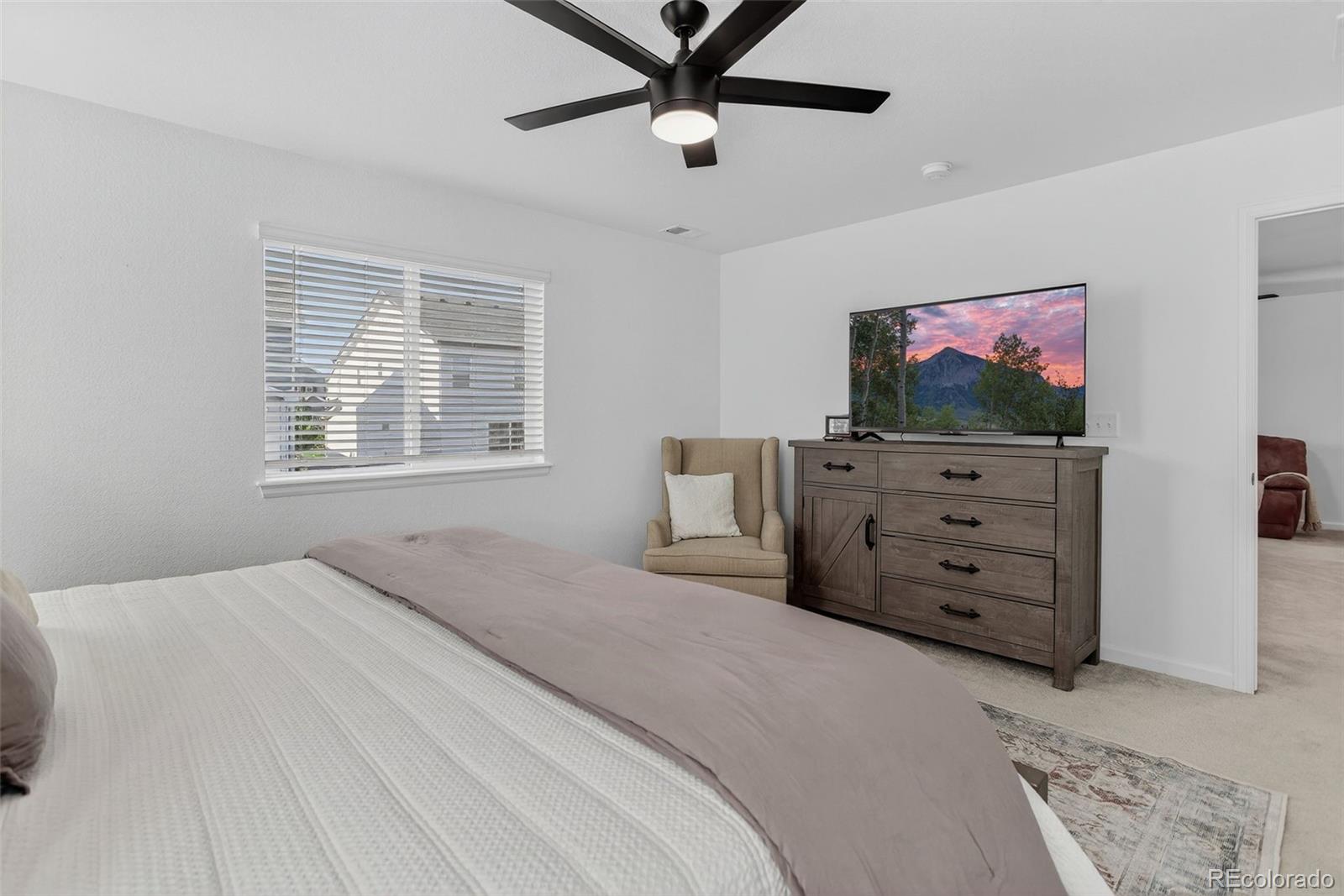 Castle Rock, Colorado, 80104, United States, 3 Bedrooms Bedrooms, ,2 BathroomsBathrooms,Residential,For Sale,1967525